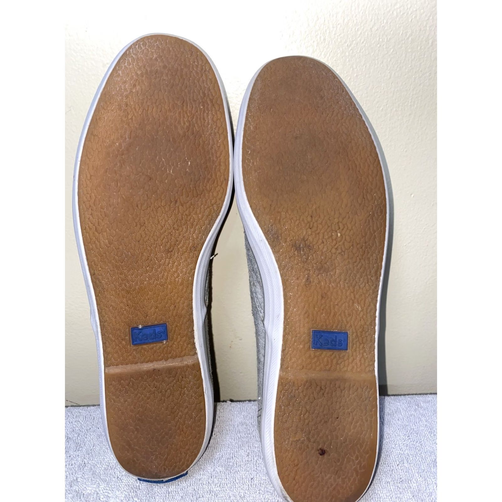Keds Keds Champion Sneaker Womens Size 8.5 Gray Lace Up Low Top Walking Shoes Shoes Brand: Keds (adjusted to fit rules?) Size S / US 4 / IT 40 - 6 Thumbnail
