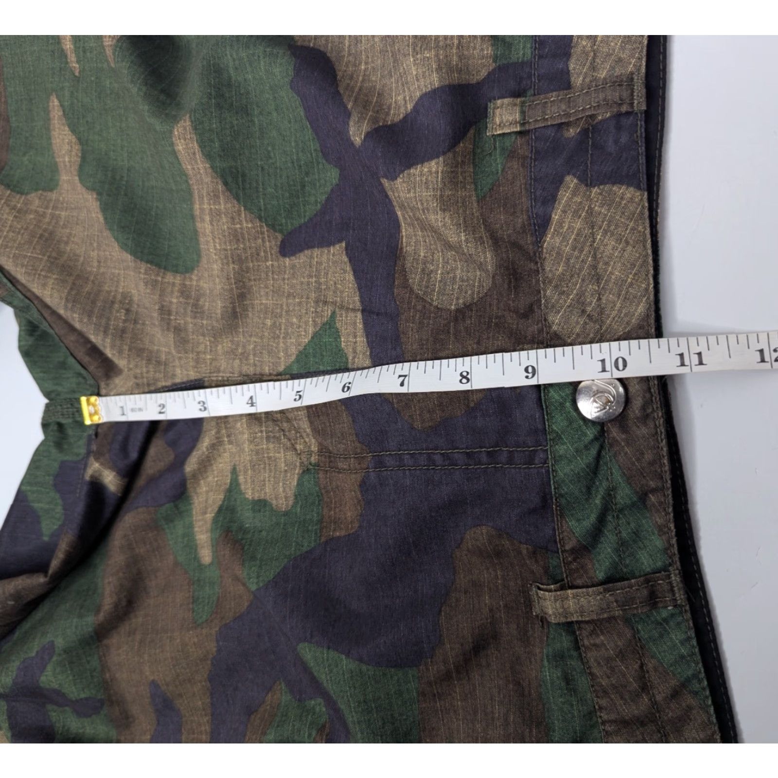 Quiksilver Quiksilver Amphibian Board Shorts Men Size 29 Camouflage Outdoor Beach Utility Chino Pocket Zipper Logo Regular Size US 29 - 4 Thumbnail