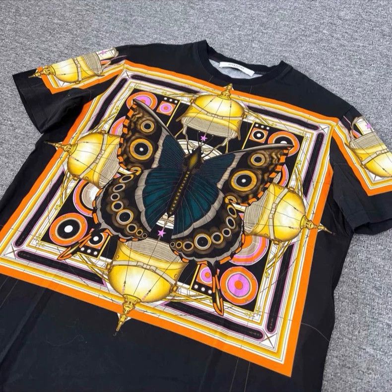 Givenchy Givenchy Classic Short Sleeve T-Shirt Size US M / EU 48-50 / 2 - 3 Thumbnail