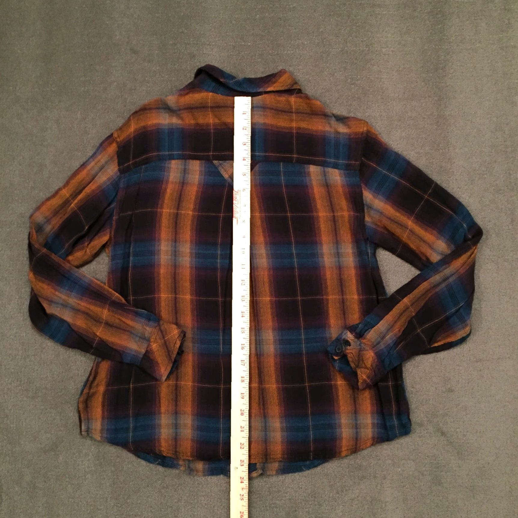 Decree **Decree Women's Medium Multicolor Plaid Long Sleeve Button Front Shirt** User: **Decree Women's Medium Multicolor Plaid Long Sleeve Button-Up Shirt** Size M / US 6-8 / IT 42-44 - 6 Thumbnail