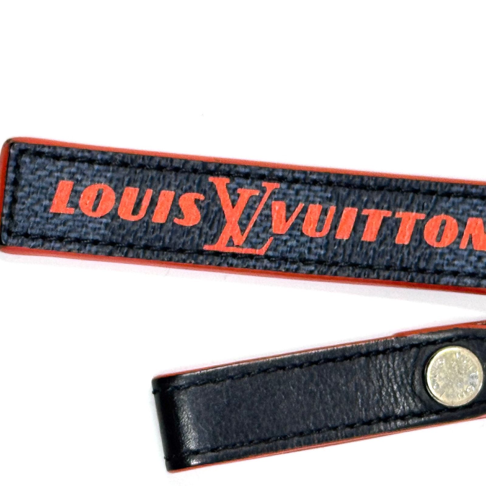 Louis Vuitton Louis Vuitton Cobalt Race Keychain Size ONE SIZE - 2 Thumbnail