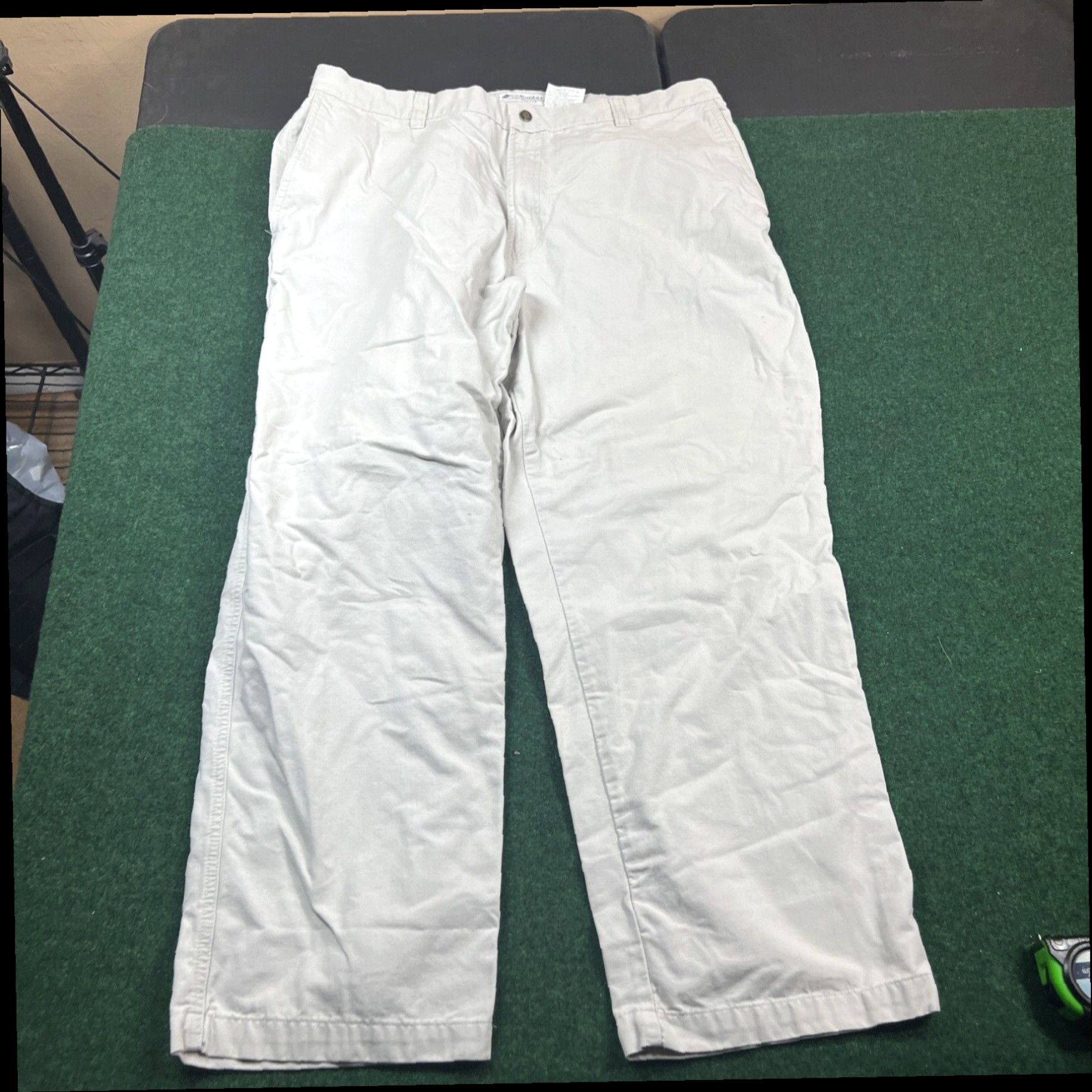 Vintage Mens Columbia Sportswear Zip Pocket Pants 40x32 Khaki Slack Chino Trouser Size US 40 / EU 56 - 1 Thumbnail