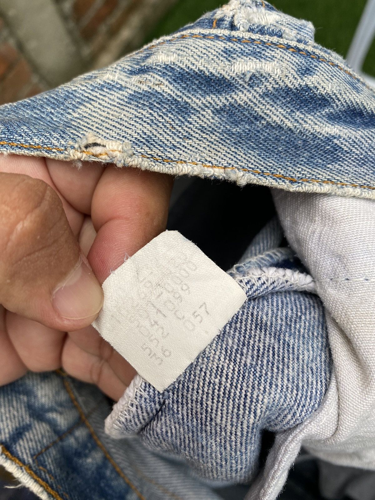 Levi's × Levi's Vintage Clothing × Vintage W29x28.5 vintage levi's 501 distressed made in USA Size US 29 - 8 Thumbnail