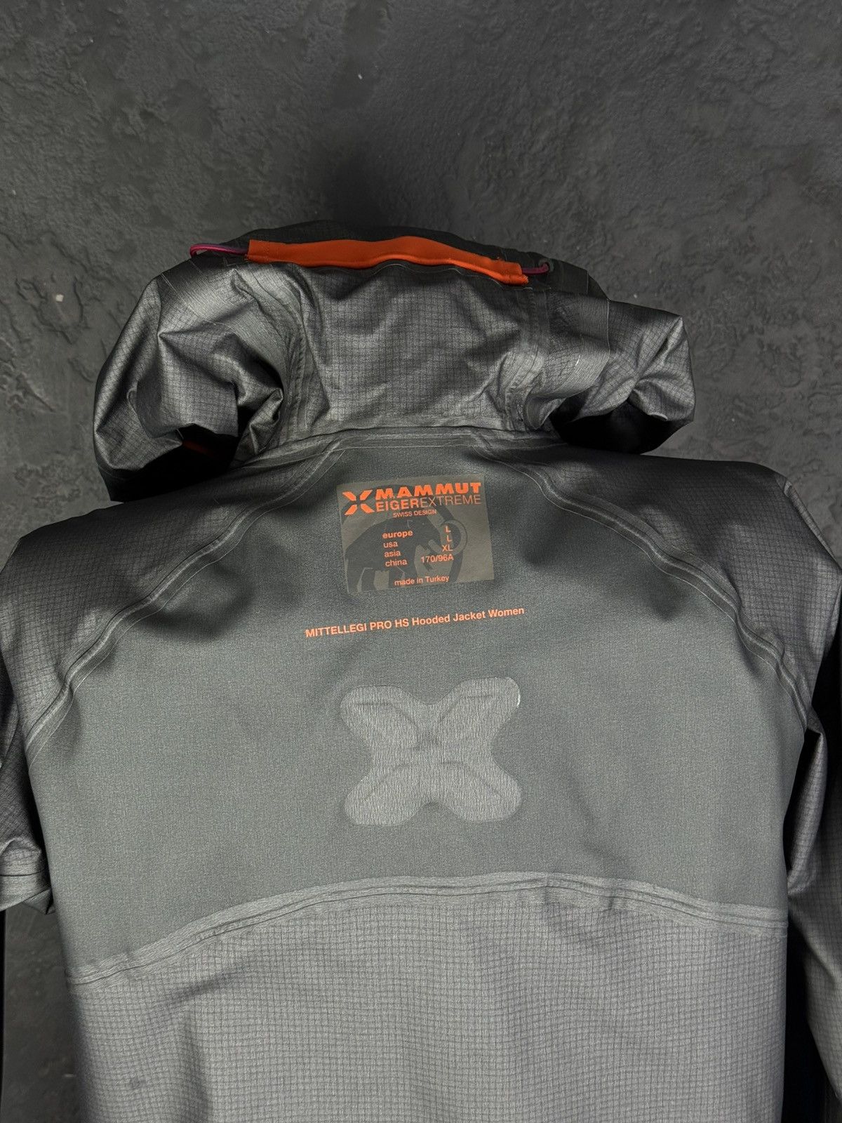 Mammut MAMMUT Eiger Extreme Mittllegi Prp HS Hooded Gore-Tex Pro Size L / US 10 / IT 46 - 21 Thumbnail
