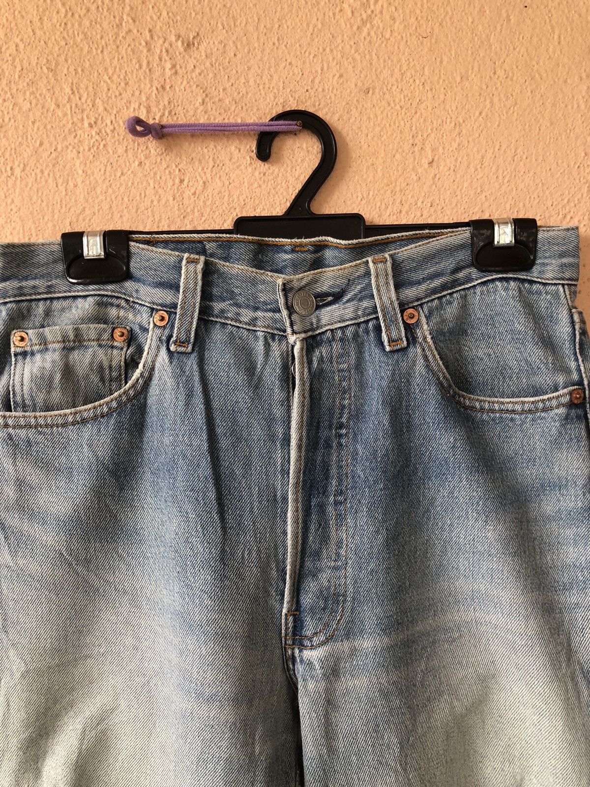 Levi's × Vintage Thrashed 📍501 Levis 90s Vintage Jean Size US 30 / EU 46 - 8 Thumbnail