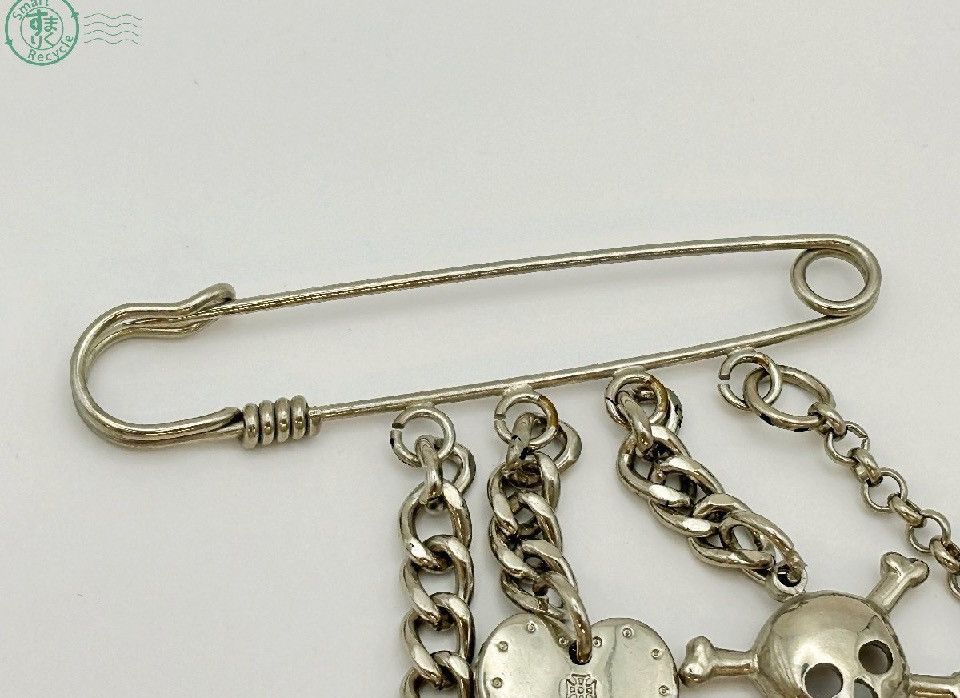Vivienne Westwood 🔥Rare🔥 Vivienne Westwood safety pin Heals 3d orb skull Size ONE SIZE - 2 Thumbnail