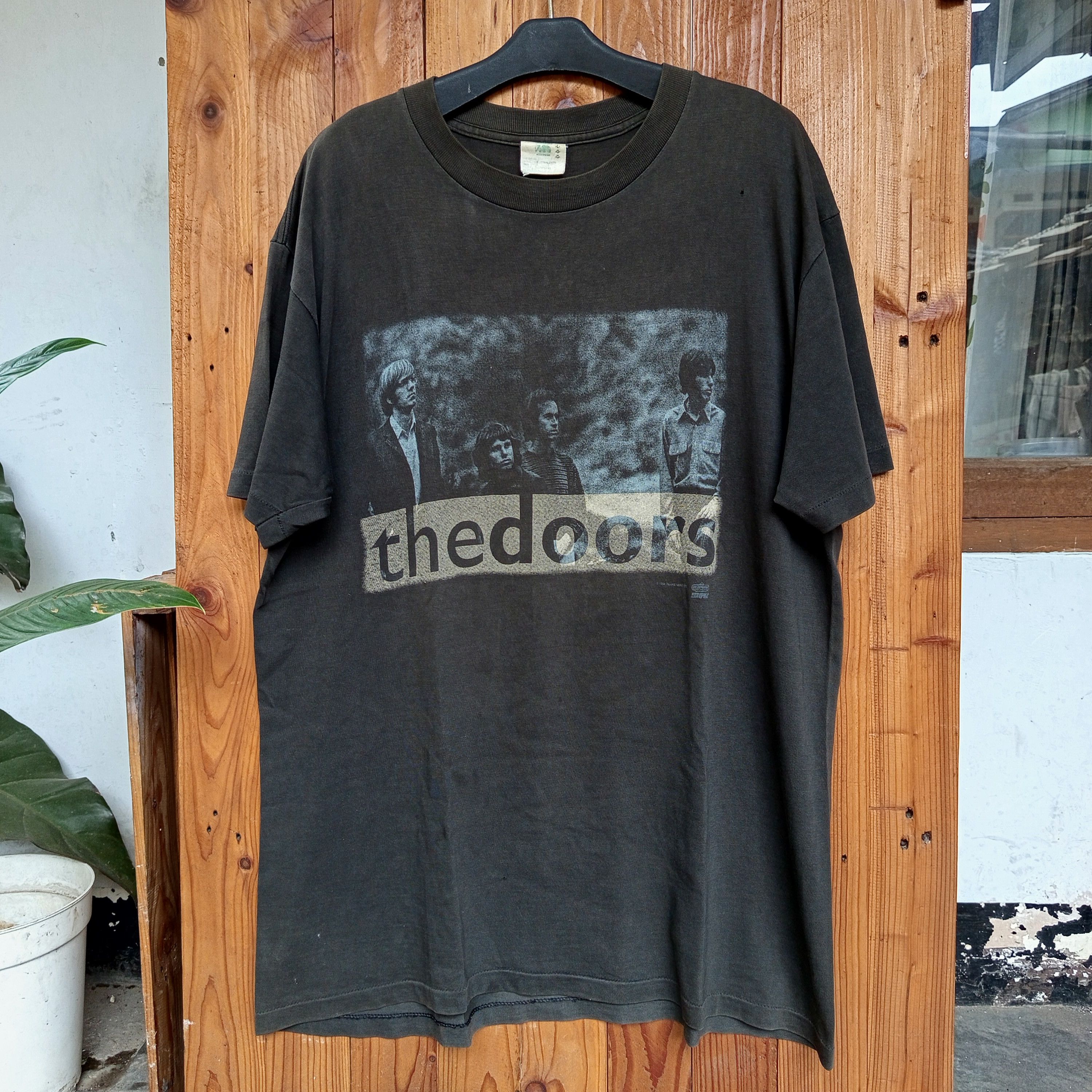 Vintage Vintage The Doors A little game 90s T shirt Size US L / EU 52-54 / 3 - 1 Thumbnail