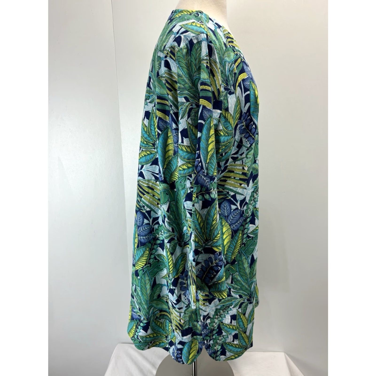 Soft Surroundings Soft Surroundings Tropical Linen Blend Shift Dress Plus Size 1X Multicolor Bell Sleeve Vacation Resort Womens Size XL / US 12-14 / IT 48-50 - 4 Thumbnail