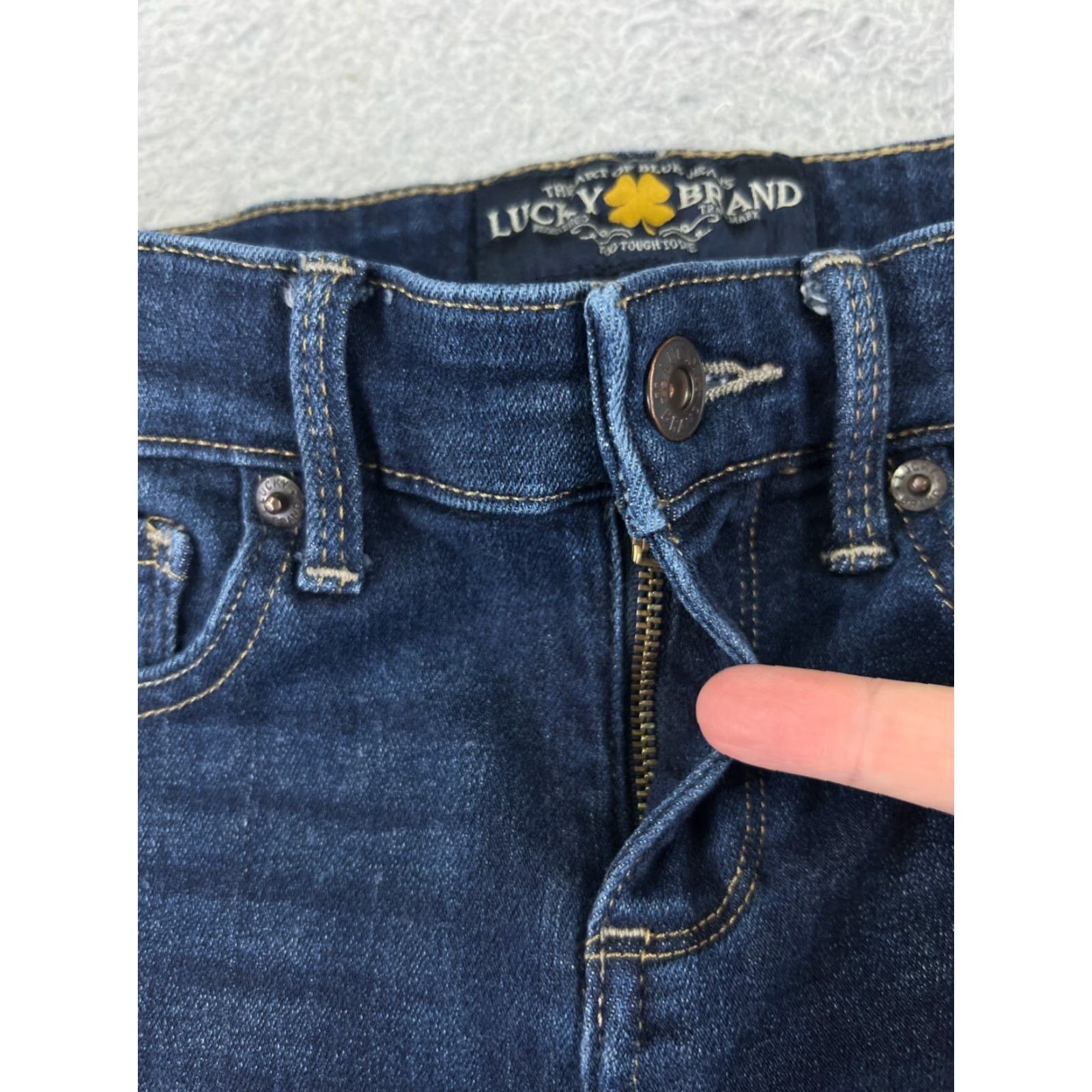Lucky Brand Lucky Brand Jeans Women Blue Denim Skinny 00 Low Rise 27x23 5-Pocket Cotton Blend Vintage? No 90s Theme 23X27 Size 24" / US 00 / IT 34 - 5 Thumbnail