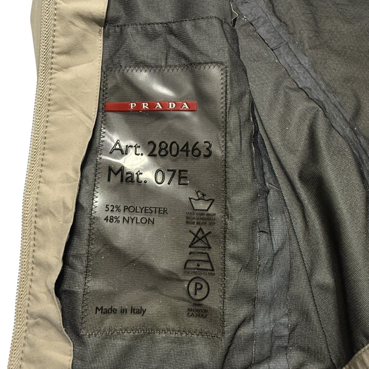 Prada Prada x Goretex Women Jacket Size XS / US 0-2 / IT 36-38 - 7 Thumbnail
