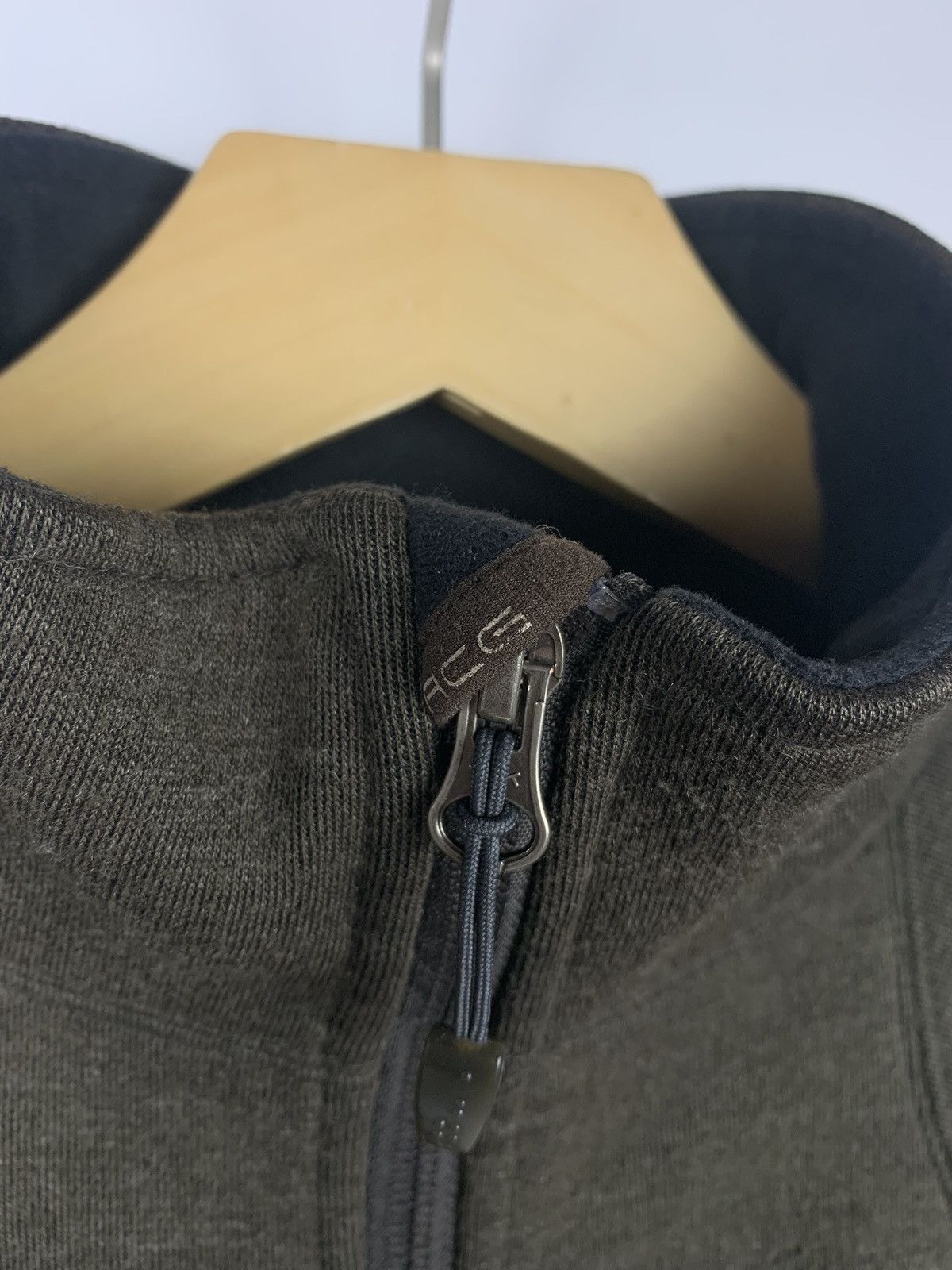 Nike ACG Vintage Nike ACG Full Zip Sweatshirt Brown Ladies Size M Y2K Size M / US 6-8 / IT 42-44 - 5 Thumbnail