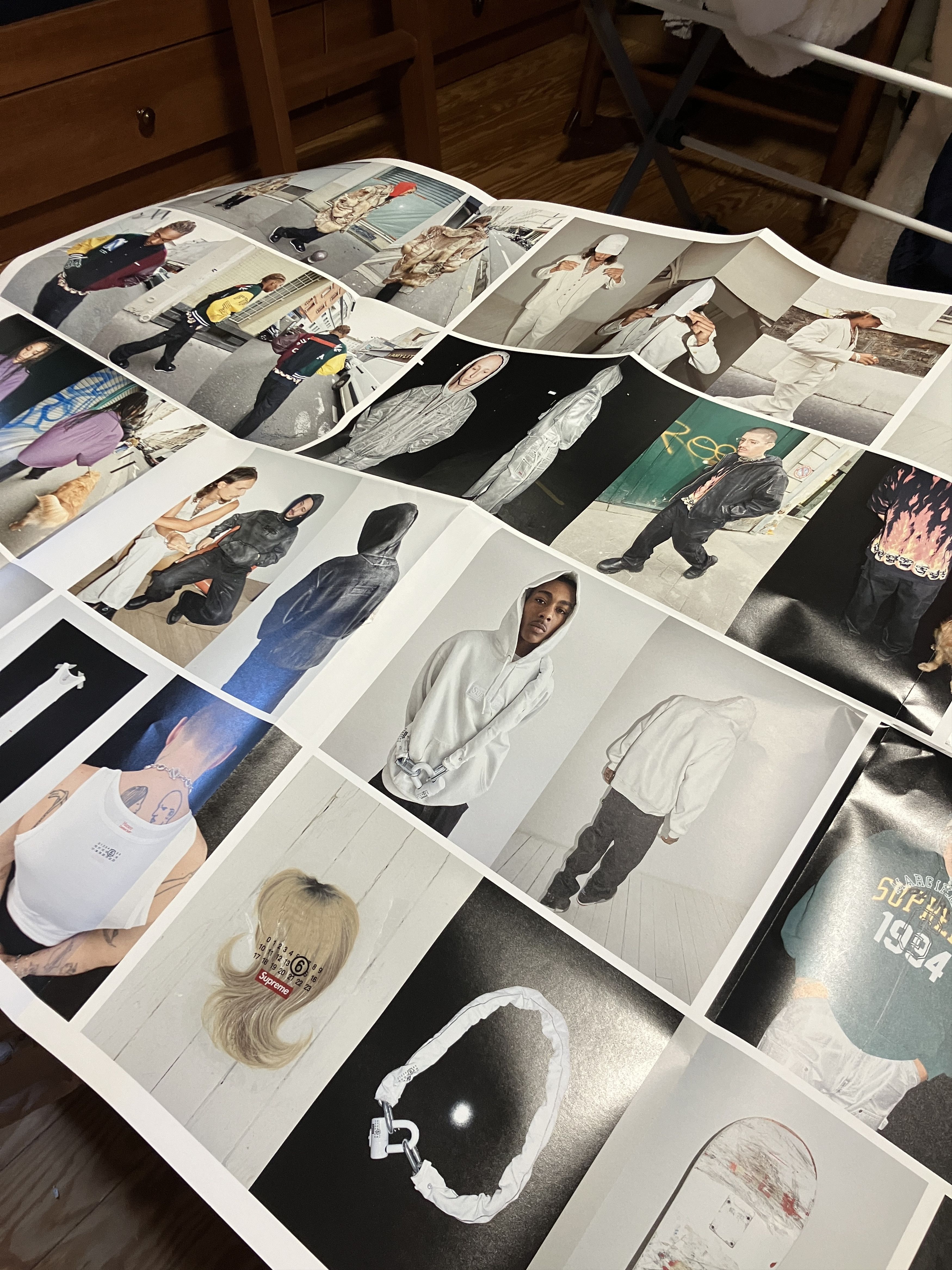 Maison Margiela × Supreme SS24 Supreme®/MM6 Maison Margiela Poster / Lookbook Size ONE SIZE - 4 Thumbnail