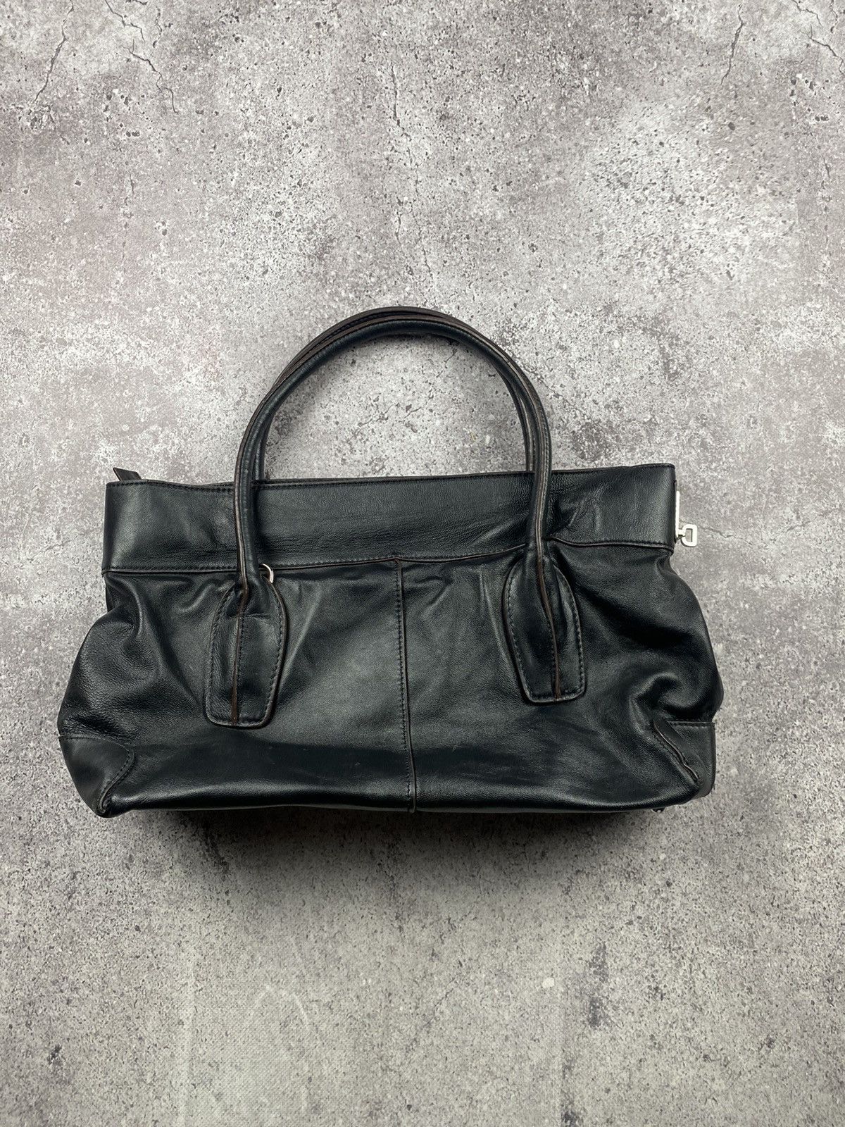 Designer × Tod's × Vintage Vintage 90s Tod’s leather shoulder/hand bag with fringes Size ONE SIZE - 1 Thumbnail