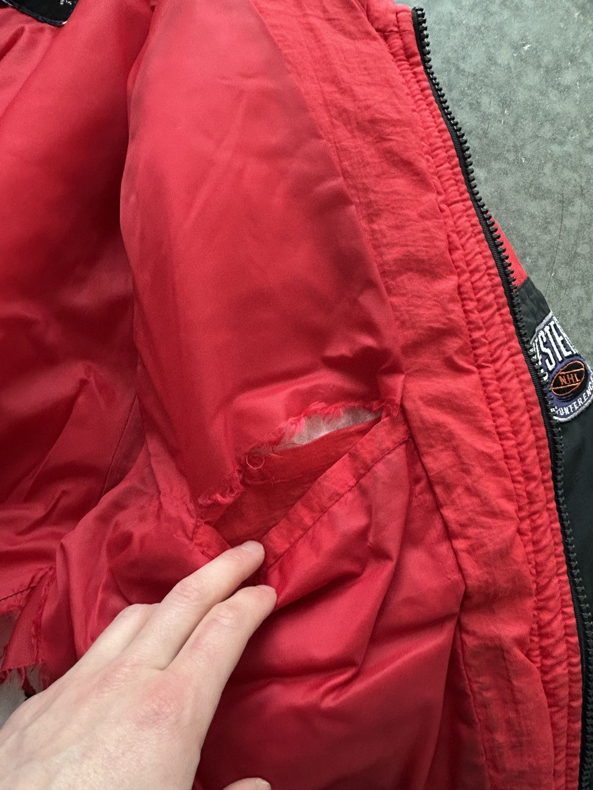 Pro Player Vintage 90s Detroit Red Wings Puffer Jacket Pro Player Size US XL / EU 56 / 4 - 11 Thumbnail