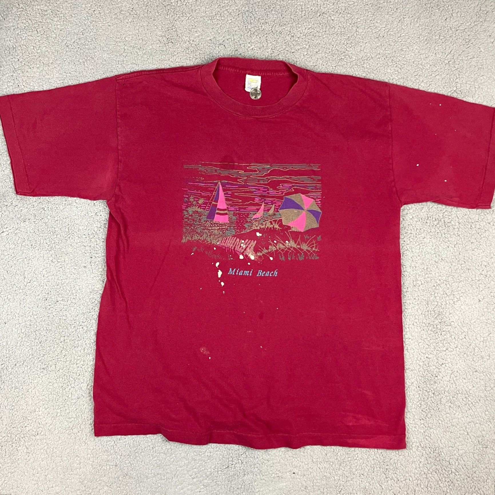 Vintage VINTAGE Miami Tshirt Mens Large Red Beach Single Stitch Art Tee Adult Shirt Size US L / EU 52-54 / 3 - 2 Thumbnail