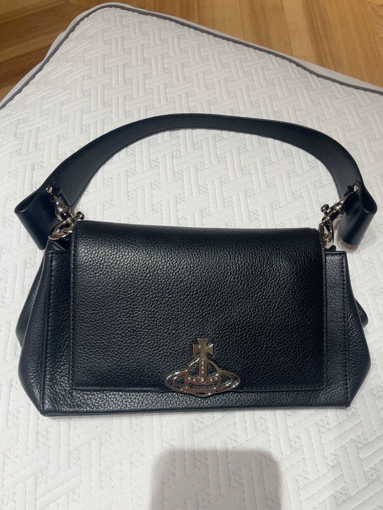 Vivienne Westwood Vivienne Westwood size os Saturn's bagel under the arm Size ONE SIZE - 3 Thumbnail