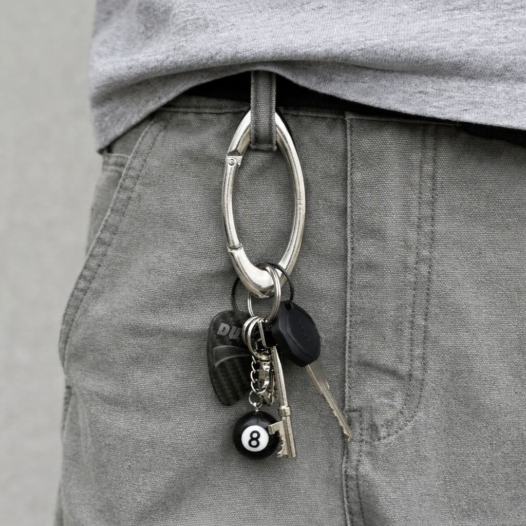 Japanese Brand Oval Keychain Size ONE SIZE - 1 Thumbnail
