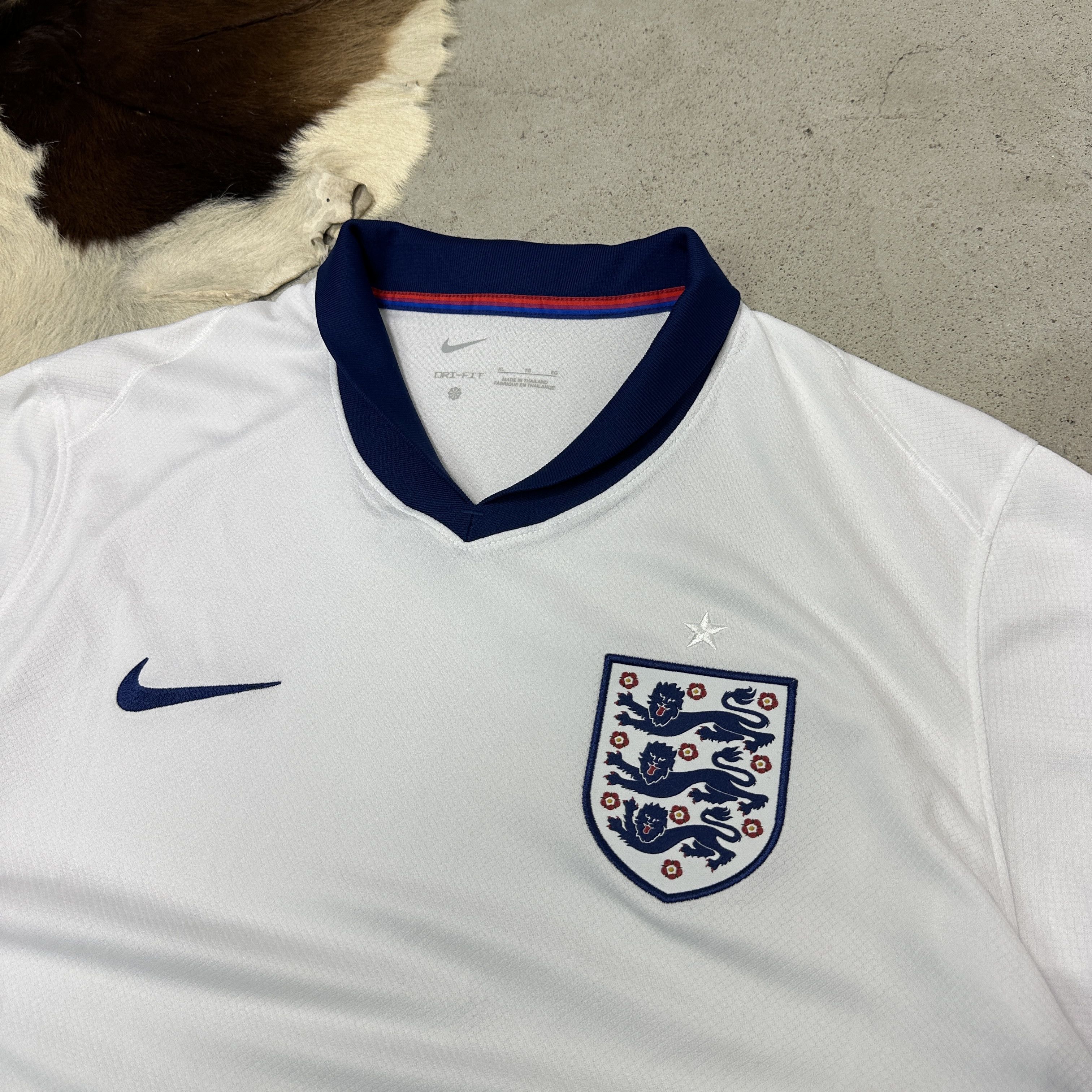Nike Vintage Sporty Streetwear Athleisure Nike England Jersey Y2K Size US XL / EU 56 / 4 - 2 Thumbnail