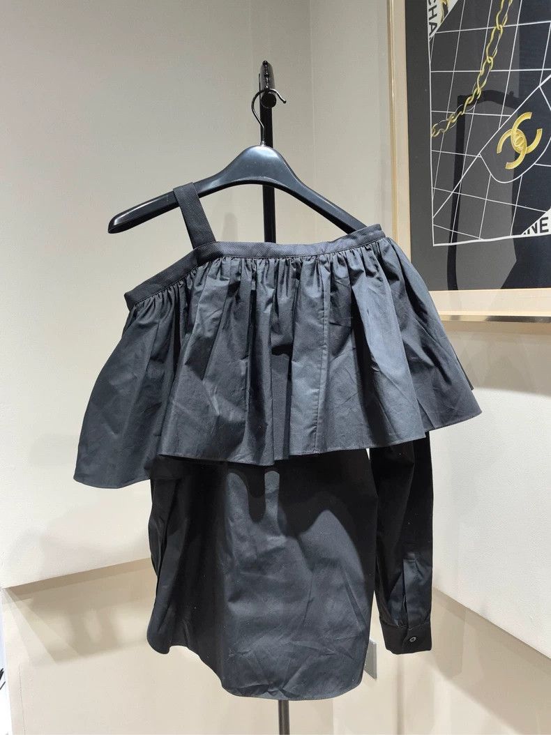 Alexander McQueen Alexander McQUEEN size 40 Slanted shoulder camisole ruffle Size M / US 6-8 / IT 42-44 - 4 Thumbnail