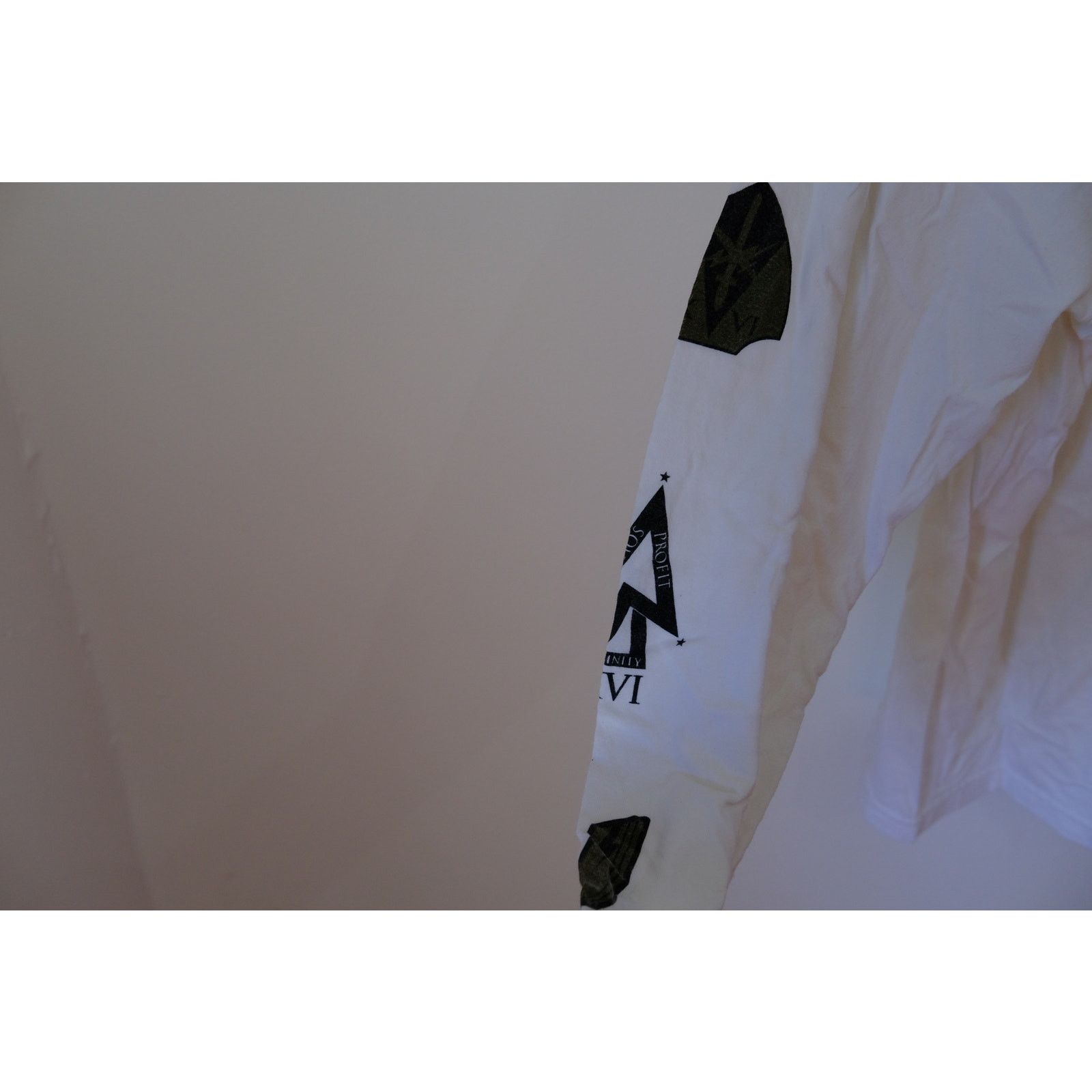 Undefeated Undefeated Alpha Burton Trinity Long Sleeve Tee White L Size US L / EU 52-54 / 3 - 6 Thumbnail