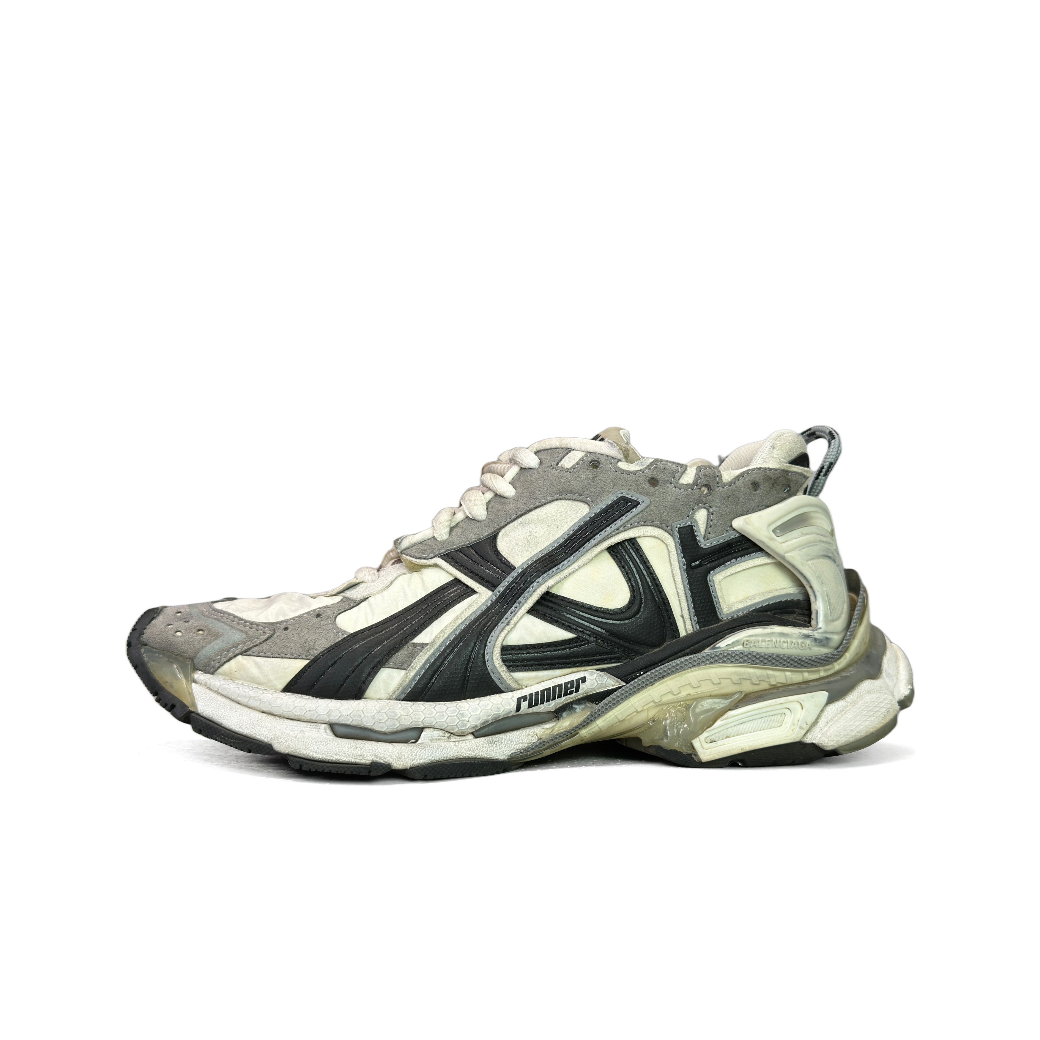 Balenciaga Balenciaga Runner Sneakers Size 42 Size US 9 / EU 42 - 1 Thumbnail