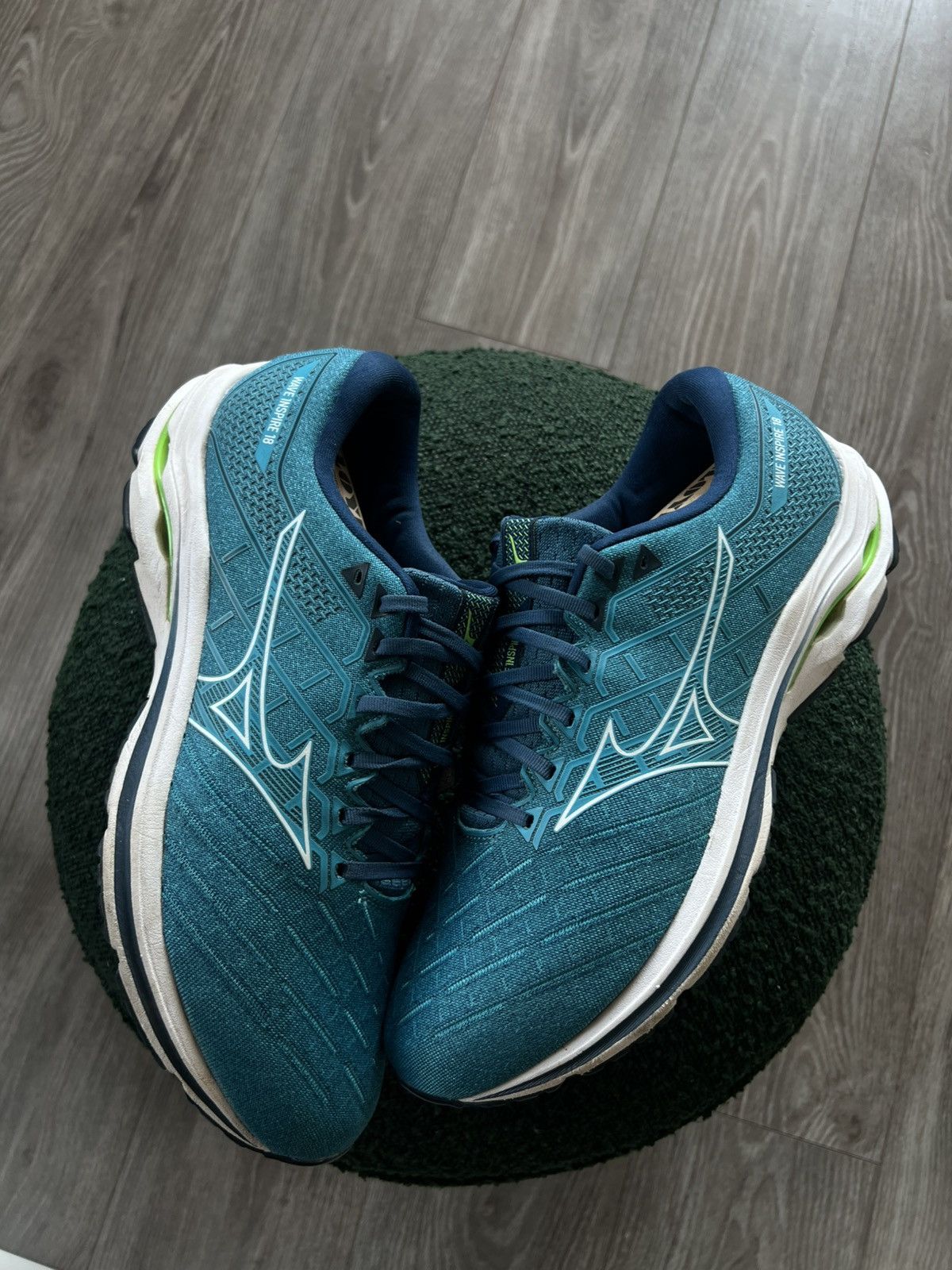 Designer × Mizuno ‼️Mizuno Wave Inspire 18 Athletic Soft Touch Shoes‼️ Size US 11 / EU 44 - 7 Thumbnail