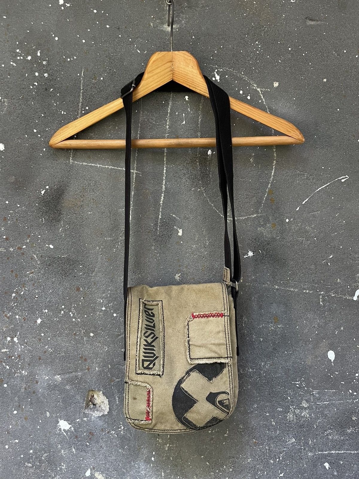 Quiksilver Vintage 00’s Quiksilver Bag Y2K Beige Messenger Surf Style Size ONE SIZE - 1 Thumbnail