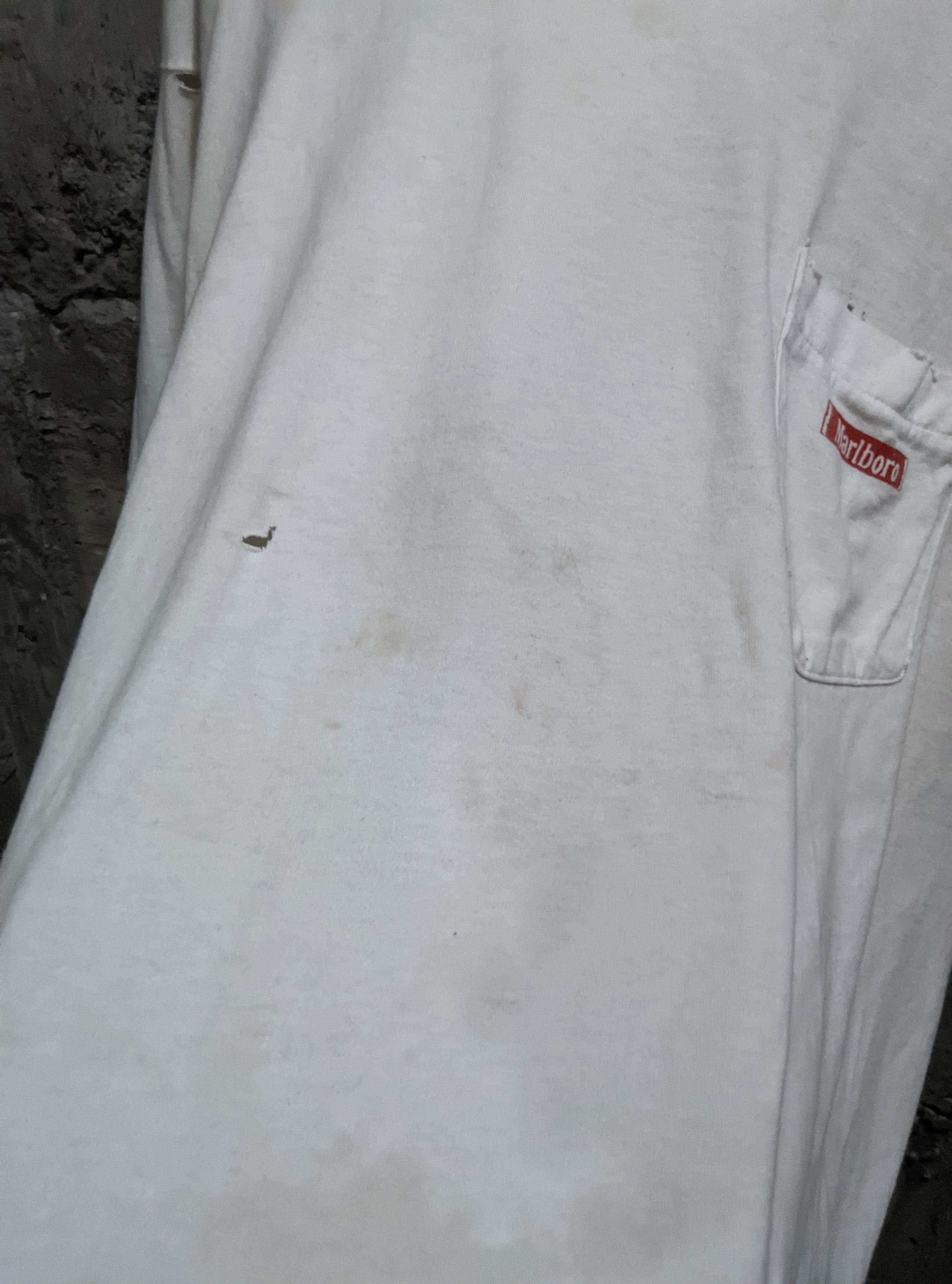 Vintage Vintage 90s thrashed Marlboro distressed dirty faded erd Size US XL / EU 56 / 4 - 4 Thumbnail