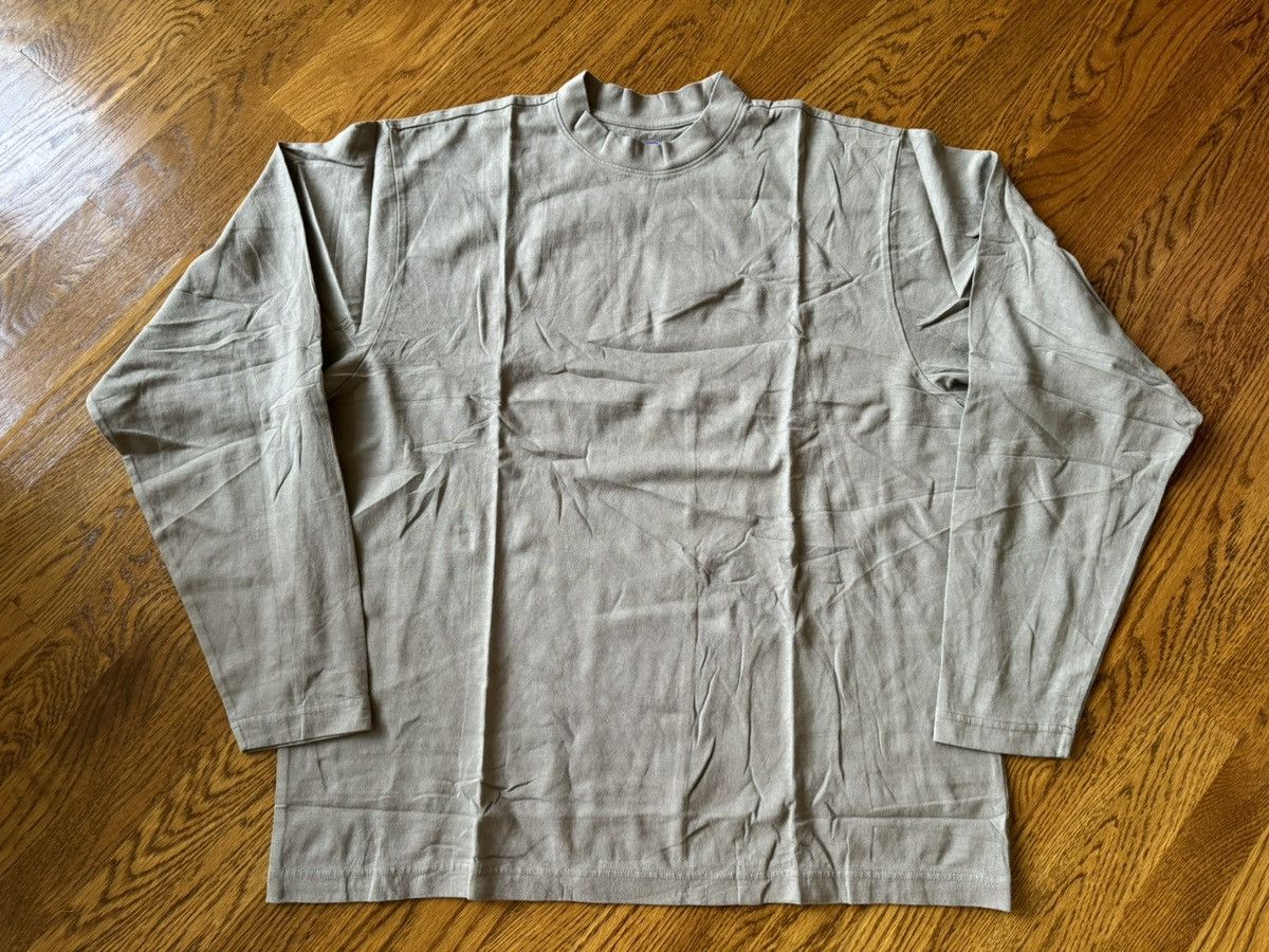 Gap Medium Gap Yeezy Long Sleeve T-Shirt Light Gray Kanye West Size US M / EU 48-50 / 2 - 1 Thumbnail