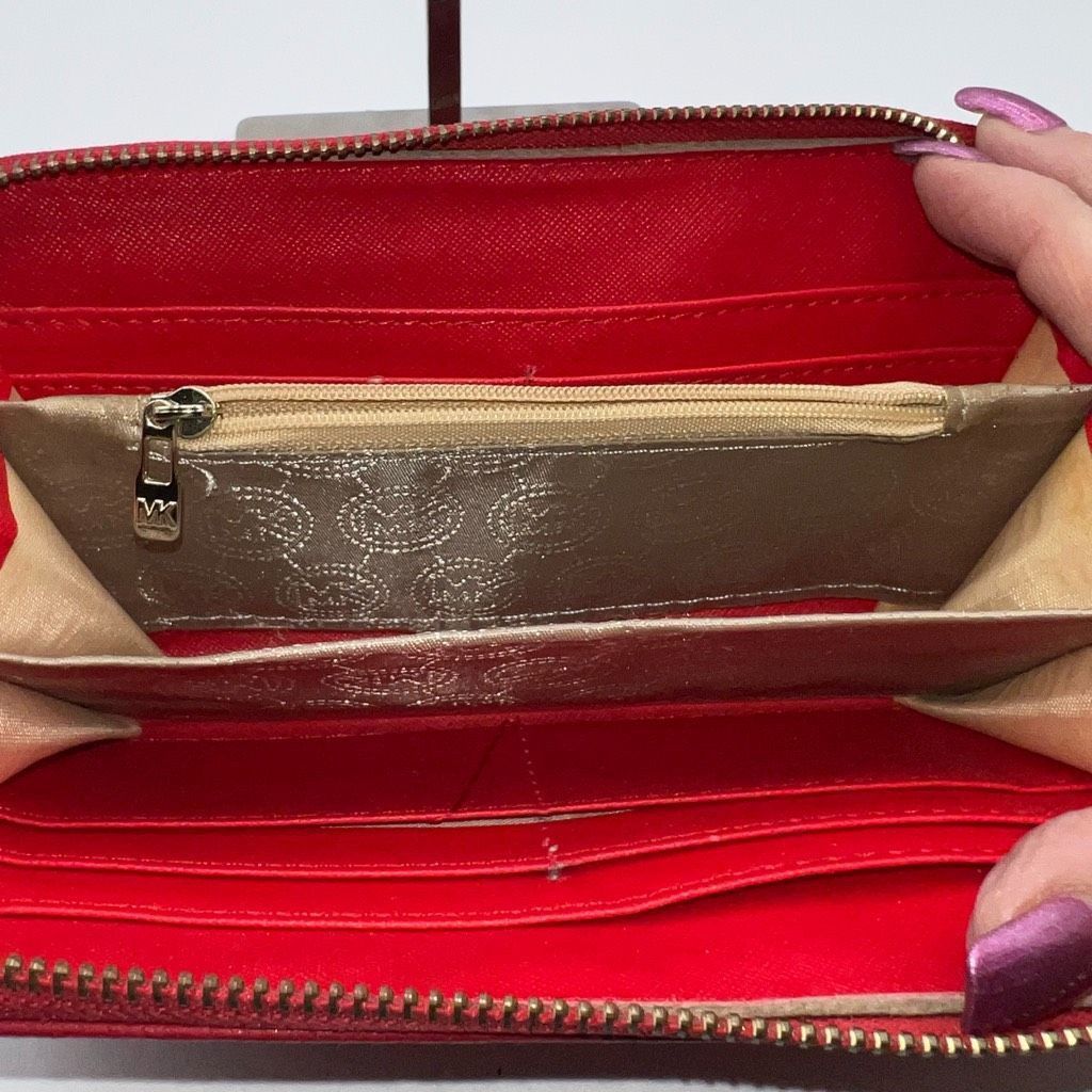 Michael Kors MICHAEL KORS “BROKEN HEART” REHAB WALLET FOR LIVE SHOW Size ONE SIZE - 9 Thumbnail