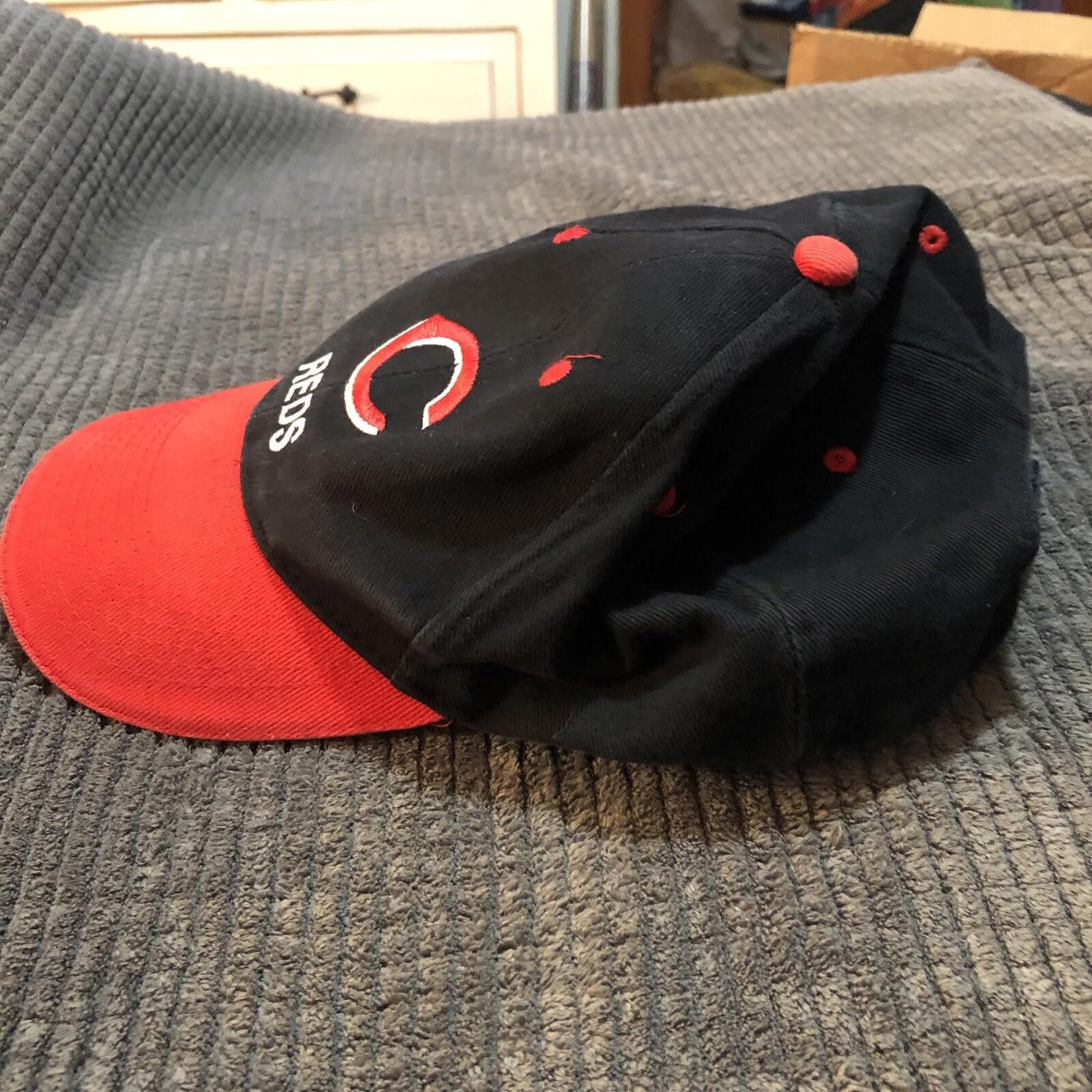 Designer Cincinnati Reds Genuine Merchandise SnapBack Hat Preowned Size ONE SIZE - 2 Thumbnail