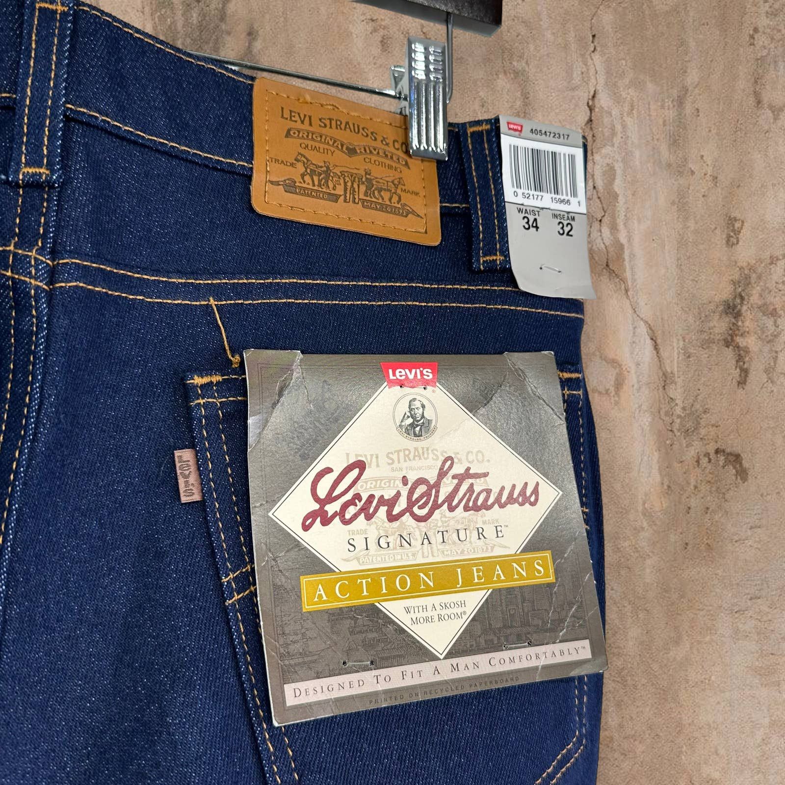 Levi's Vintage Levis Action Jeans Dark Wash Denim Brown Tab NWT 90s Size US 34 / EU 50 - 5 Thumbnail