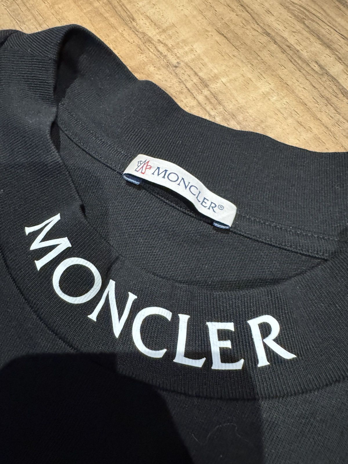 Moncler Moncler T-shirt Size US L / EU 52-54 / 3 - 4 Thumbnail