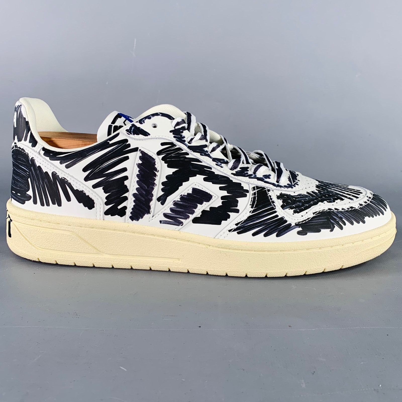 Marni MARNI 10.5 White Black Scribble Leather Low Top Sneakers Size US 10.5 / EU 43-44 - 2 Thumbnail