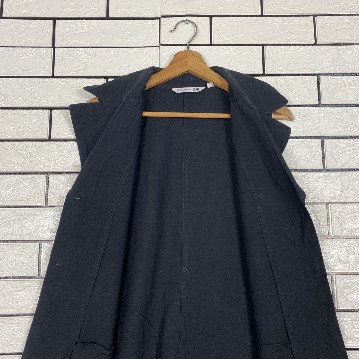 JW Anderson 📌Rich Black Long Jacket Sleeveless Uniqlo JW Anderson Size US M / EU 48-50 / 2 - 16 Thumbnail