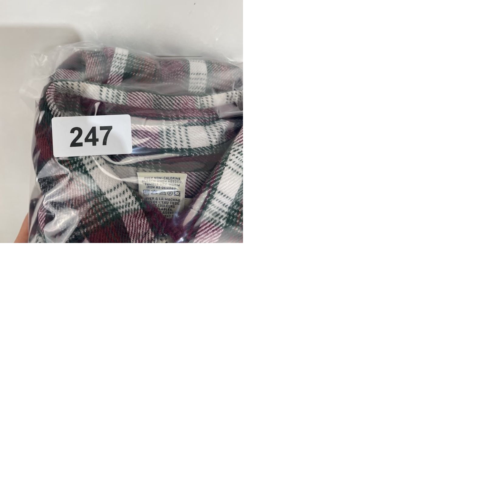 Eddie Bauer VINTAGE Eddie Bauer Button-Up Shirt Mens Flannel Red Plaid Thick Large Carded 90s Outdoor Classic Size US L / EU 52-54 / 3 - 11 Thumbnail