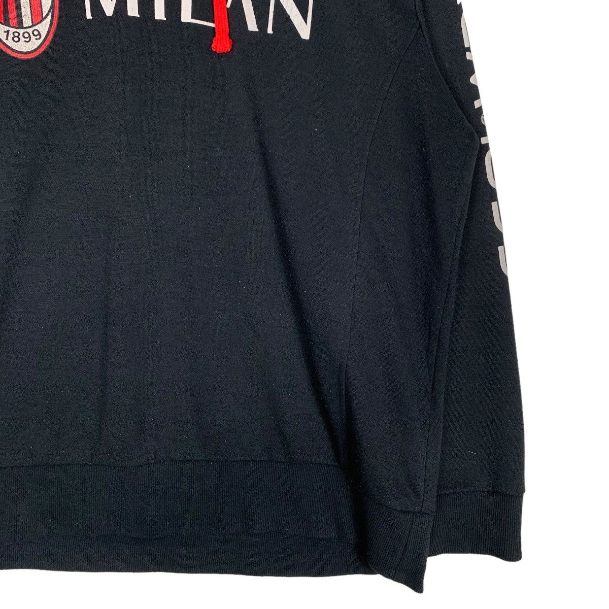 Vintage AC MILAN Big Logo Pullover Hoodies Size 4L #0592-C28 Size US XL / EU 56 / 4 - 7 Thumbnail