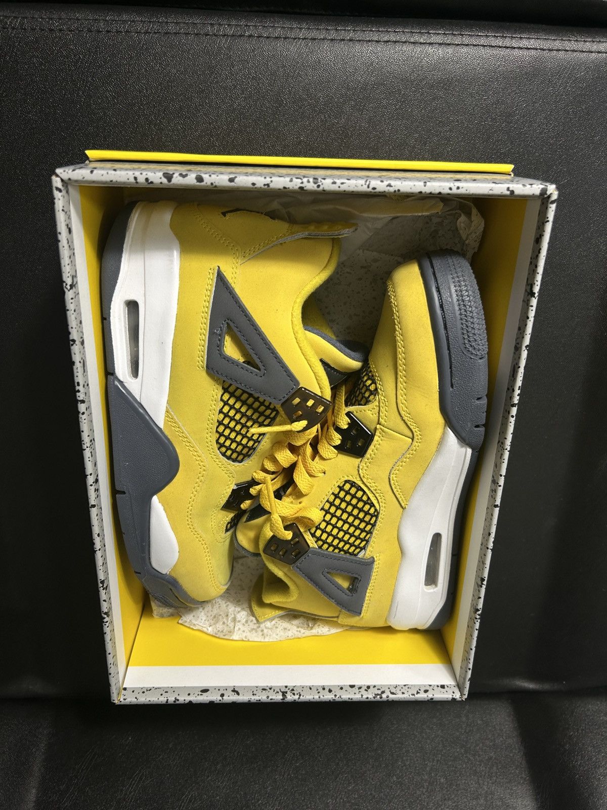 Nike Nike Air Jordan 4 Retro Lightning 2021 408452-700 Size 5 Size US 5 / EU 37 - 3 Thumbnail