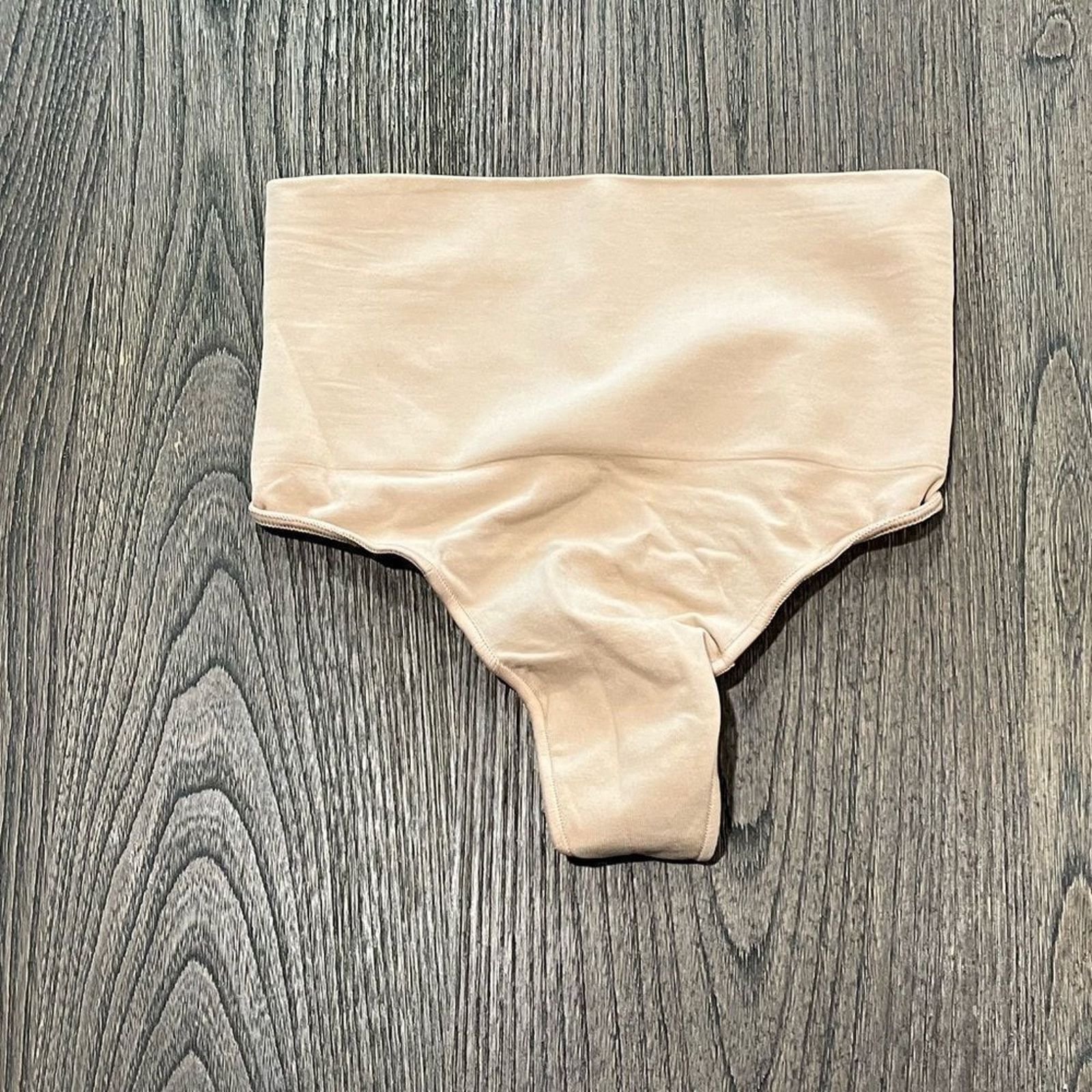 SKIMS NWOT Skims Core Control Thong - Size S/M Size ONE SIZE - 1 Thumbnail