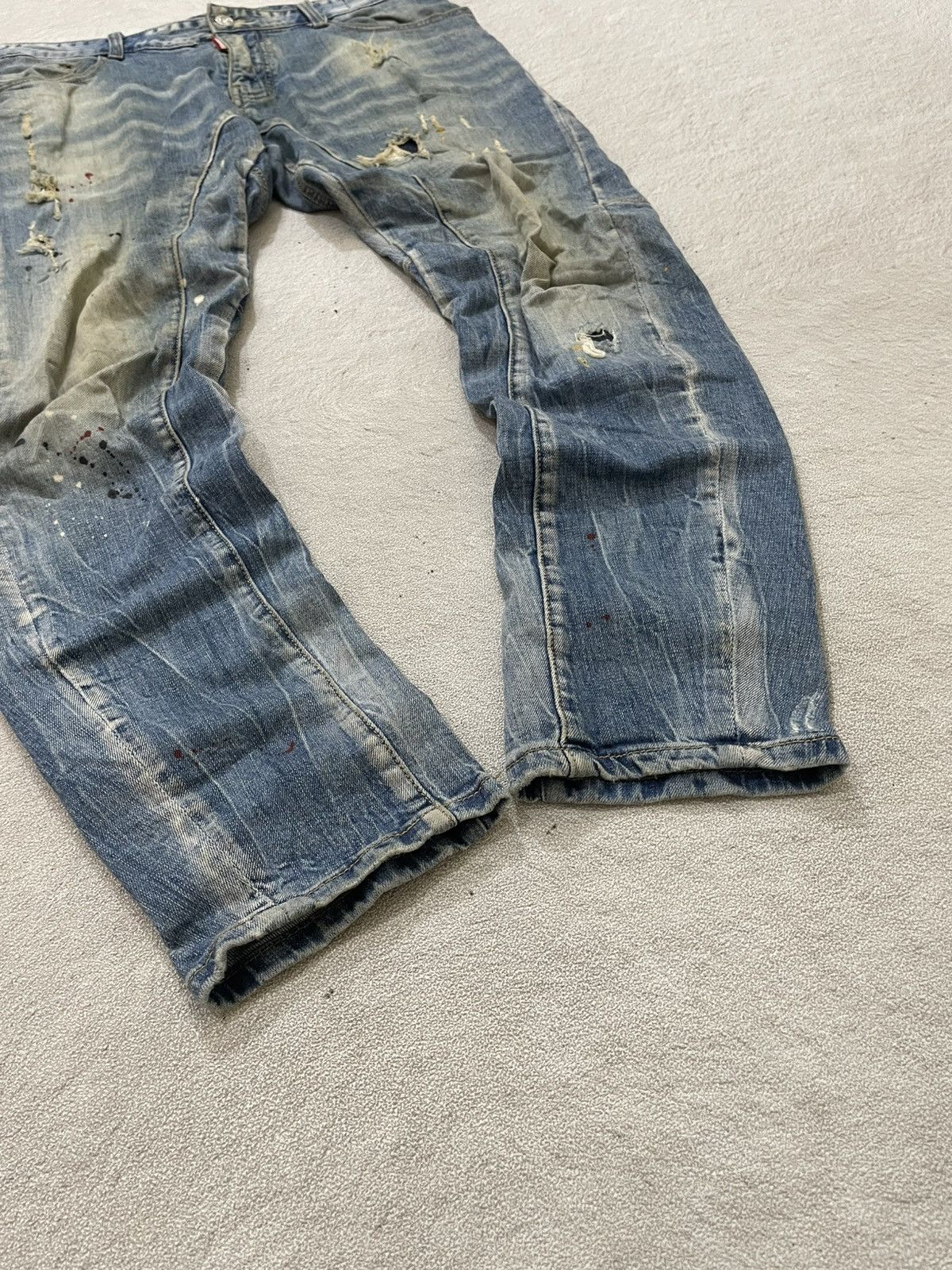Japanese Brand 2000s Dsquared Ripped Denim Mudwash Jeans Wash Y2K Japan Size US 33 - 3 Thumbnail