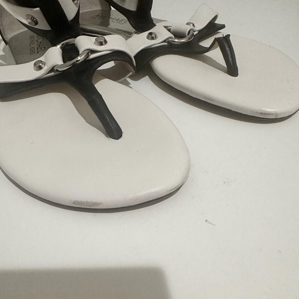 Michael Kors MICHAEL Michael Kors Nadine T-Strap Black White Sandals 6 Size US 6 / IT 36 - 7 Thumbnail