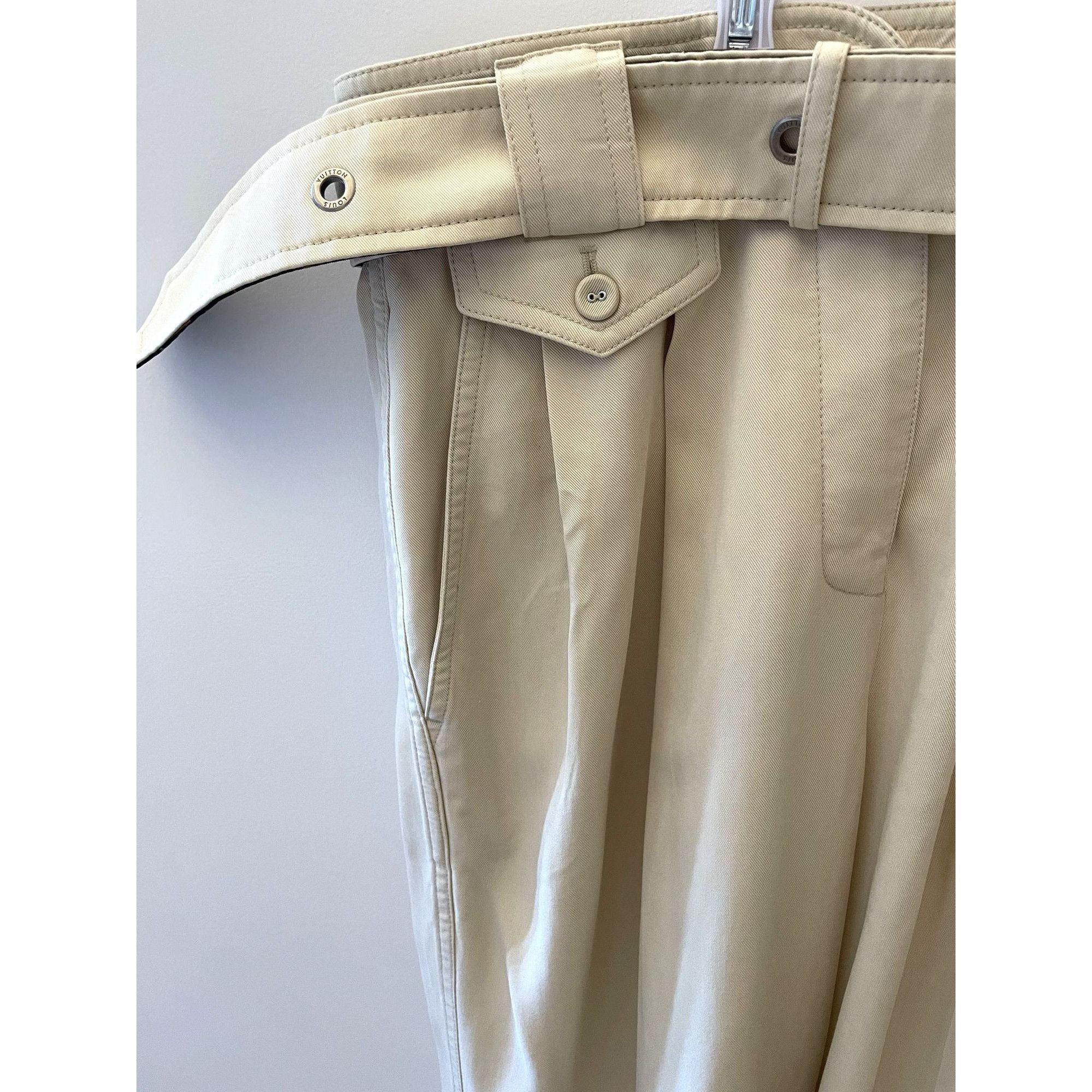 Louis Vuitton Womens Beige High-Waisted Pants With Pleats & Designer-Inspi Size 40" / US 18 - 4 Thumbnail