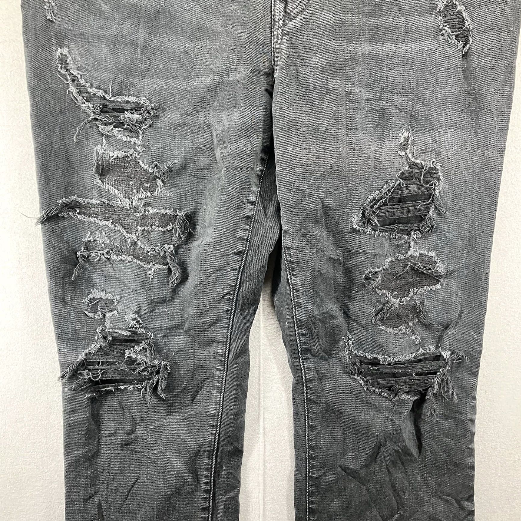 American Eagle Outfitters American Eagle Flex Jeans Black Slim Straight 32x28 Distressed Mid-Rise Mens Size US 32 / EU 48 - 6 Thumbnail