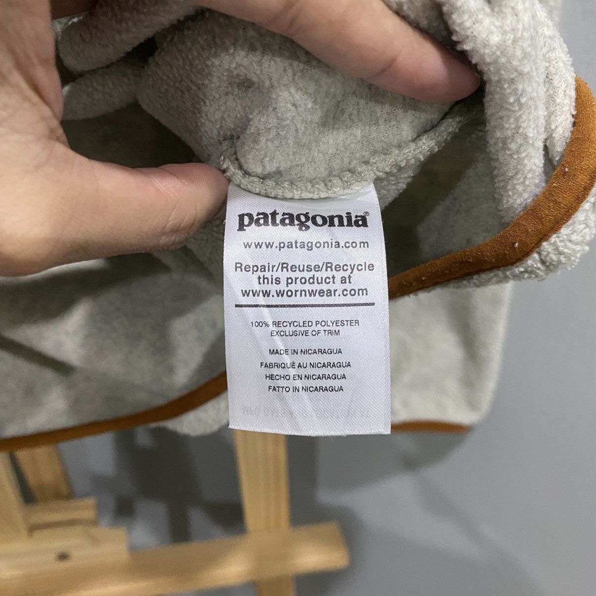 Patagonia Patagonia Lightweight Synchilla Snap-T FleecePulloverOatmeal Size US M / EU 48-50 / 2 - 10 Thumbnail
