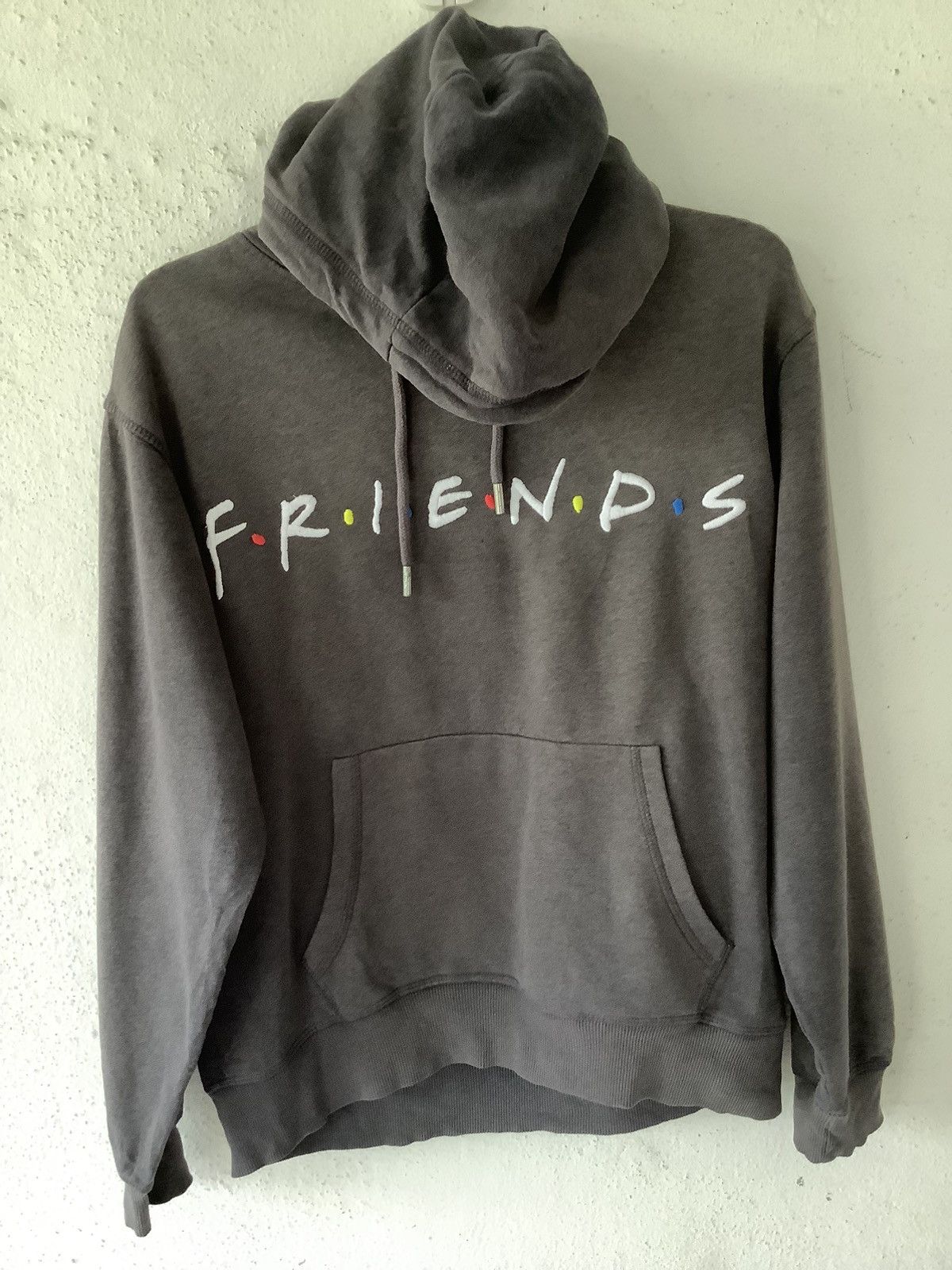 H&M × Warner Bros Friend TV Series Sweatshirt Size US XS / EU 42 / 0 - 3 Thumbnail