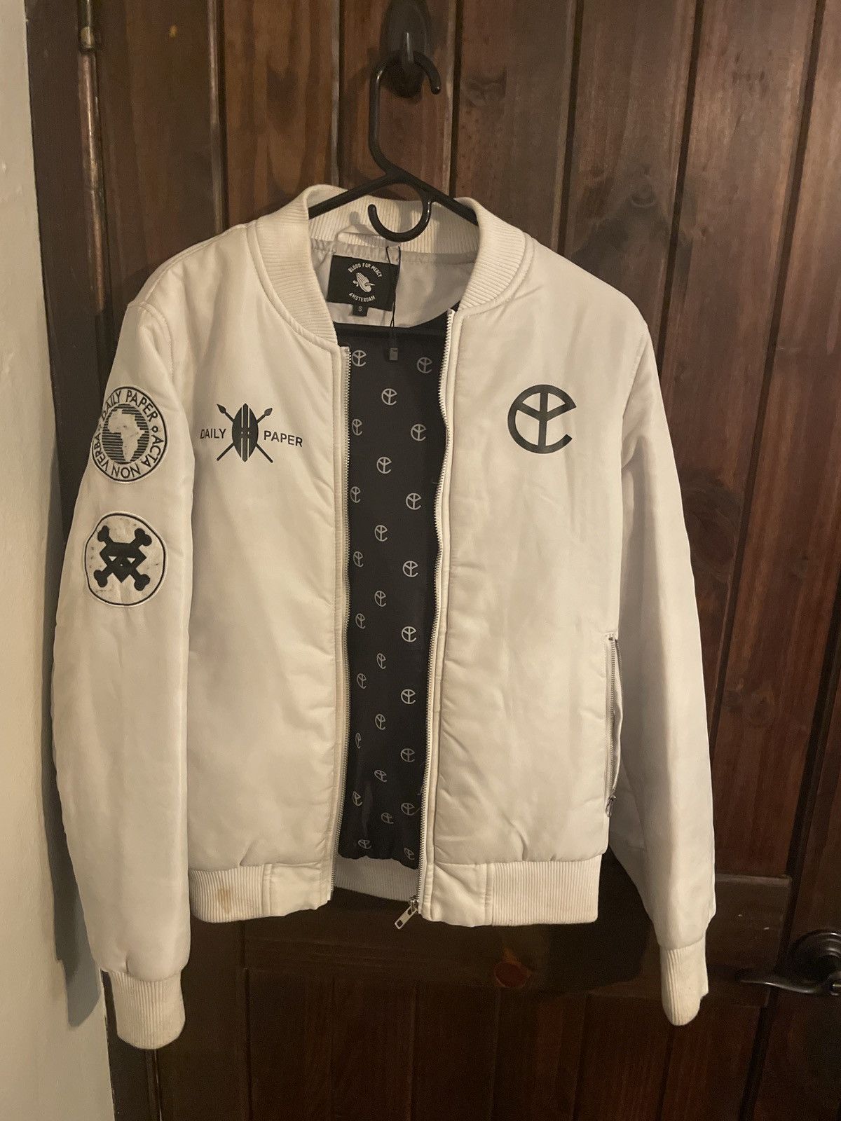 Daily Paper Yellow claw blood for mercy bomber (white) | Grailed