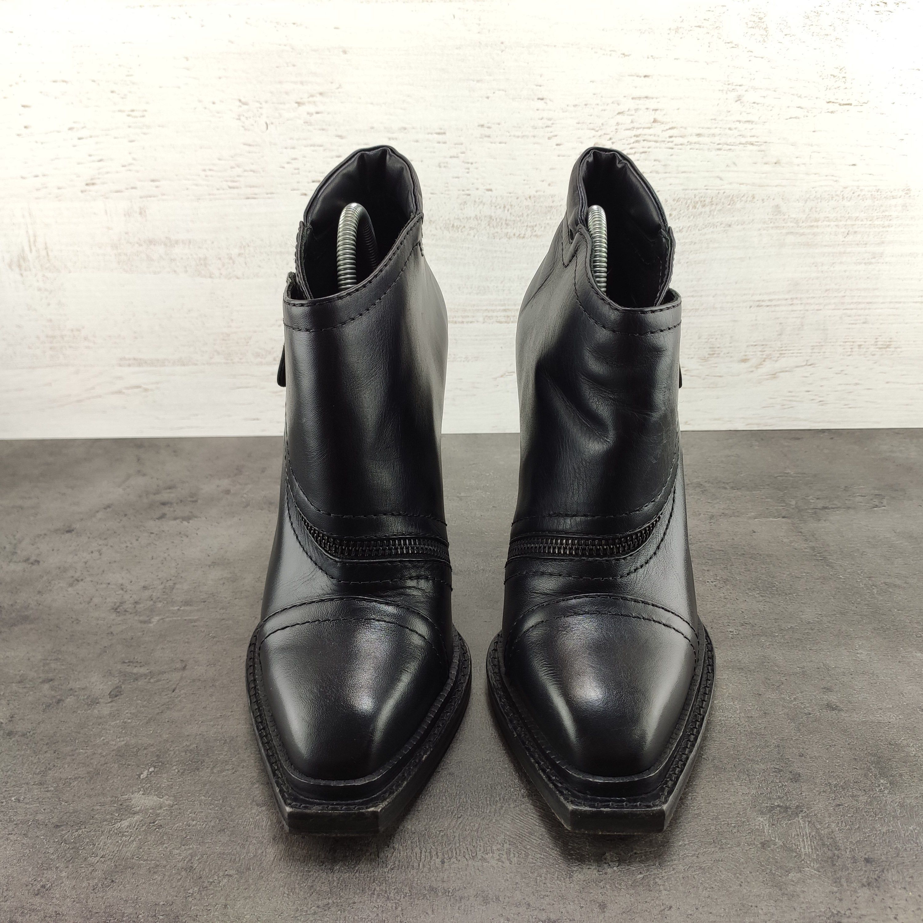 Alexander McQueen Alexander McQueen Black Leather Boots Sz 38 Size US 8 / IT 38 - 3 Thumbnail