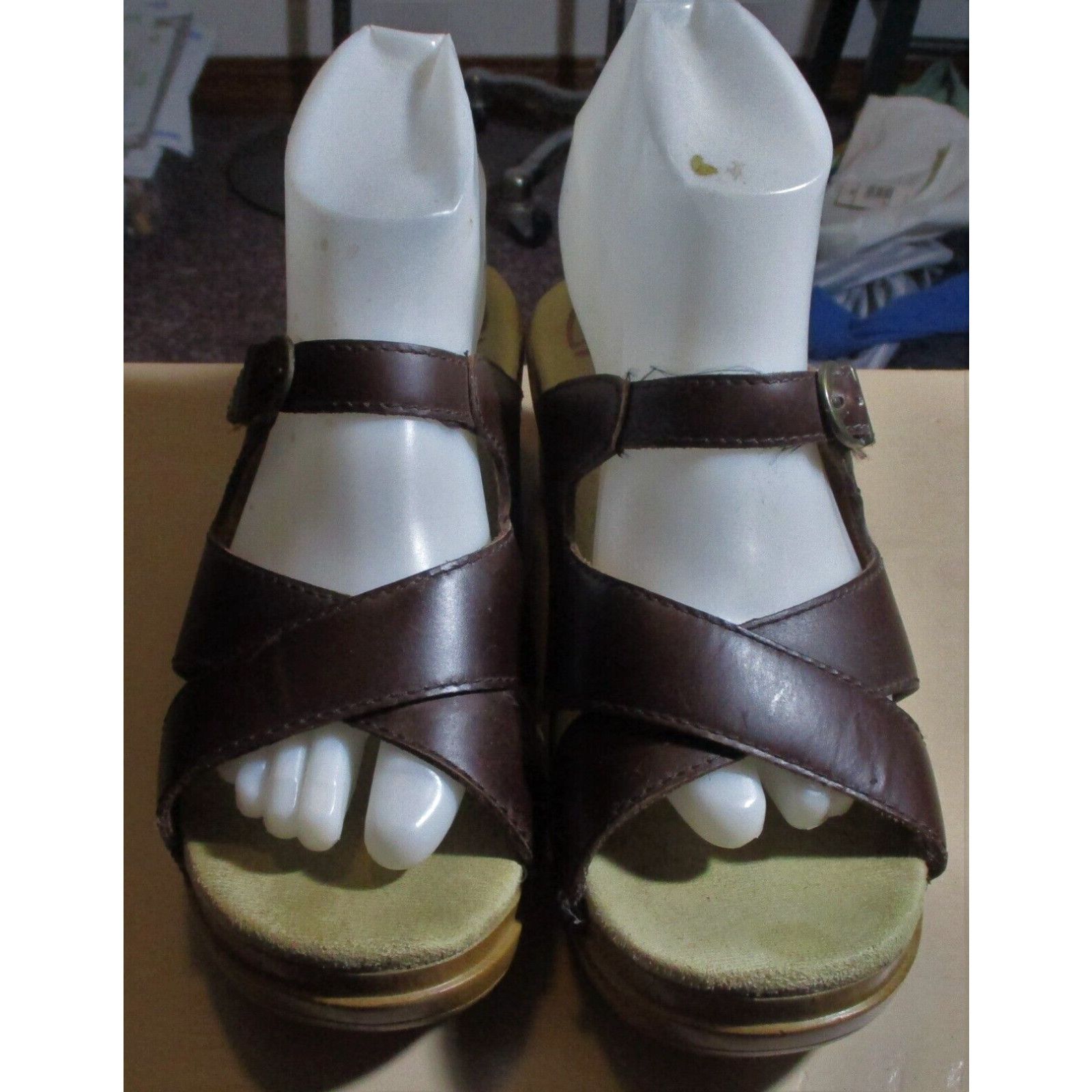 Dansko Women's DANSKO Brown Leather Strappy Sandal Shoes Size 39 Size ONE SIZE - 3 Thumbnail