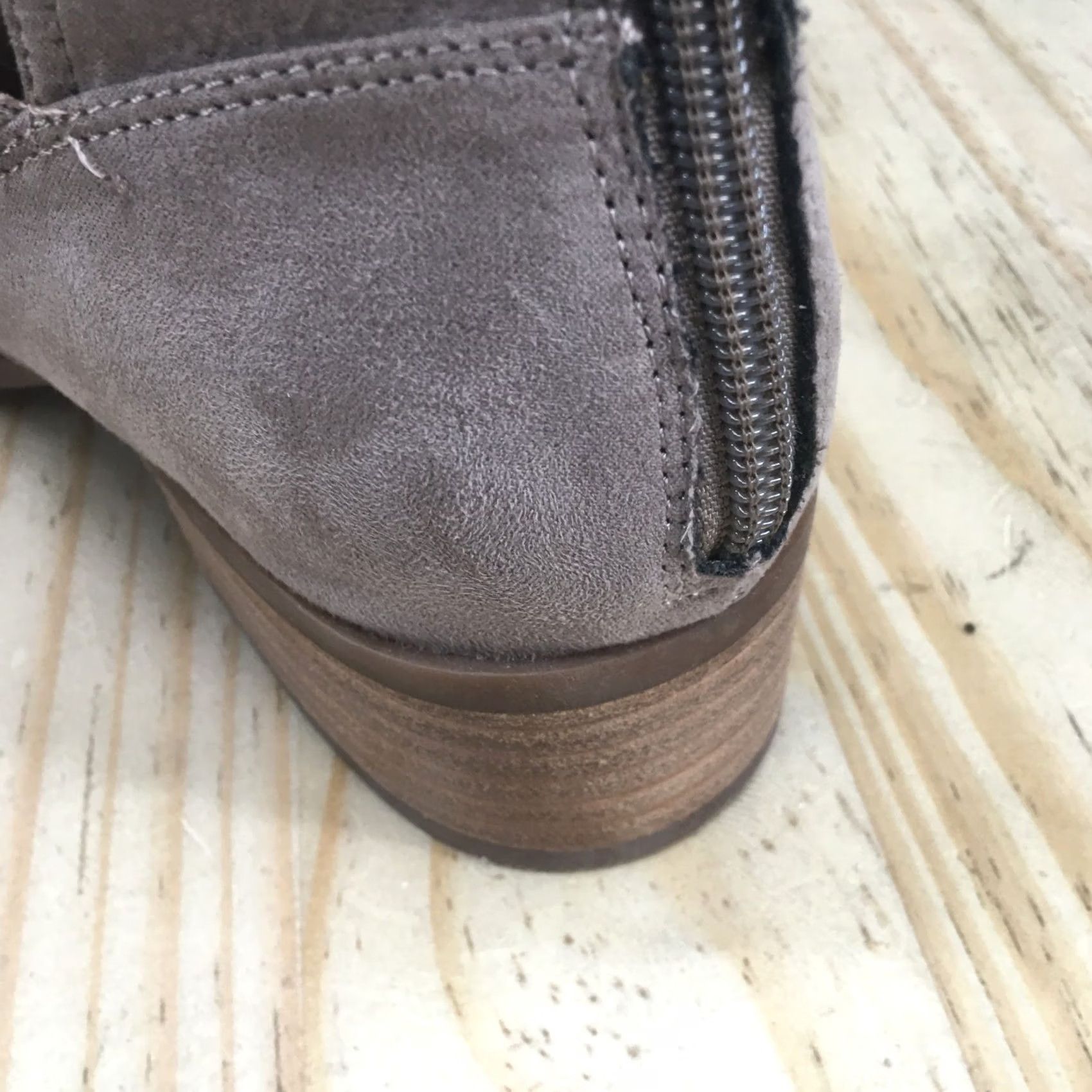 BKE BKE Boots Women Ankle Bootie Brown Perforated Casual Round Toe Block Heel Shoes 8 US Menus Womens Size US 8 / IT 38 - 3 Thumbnail