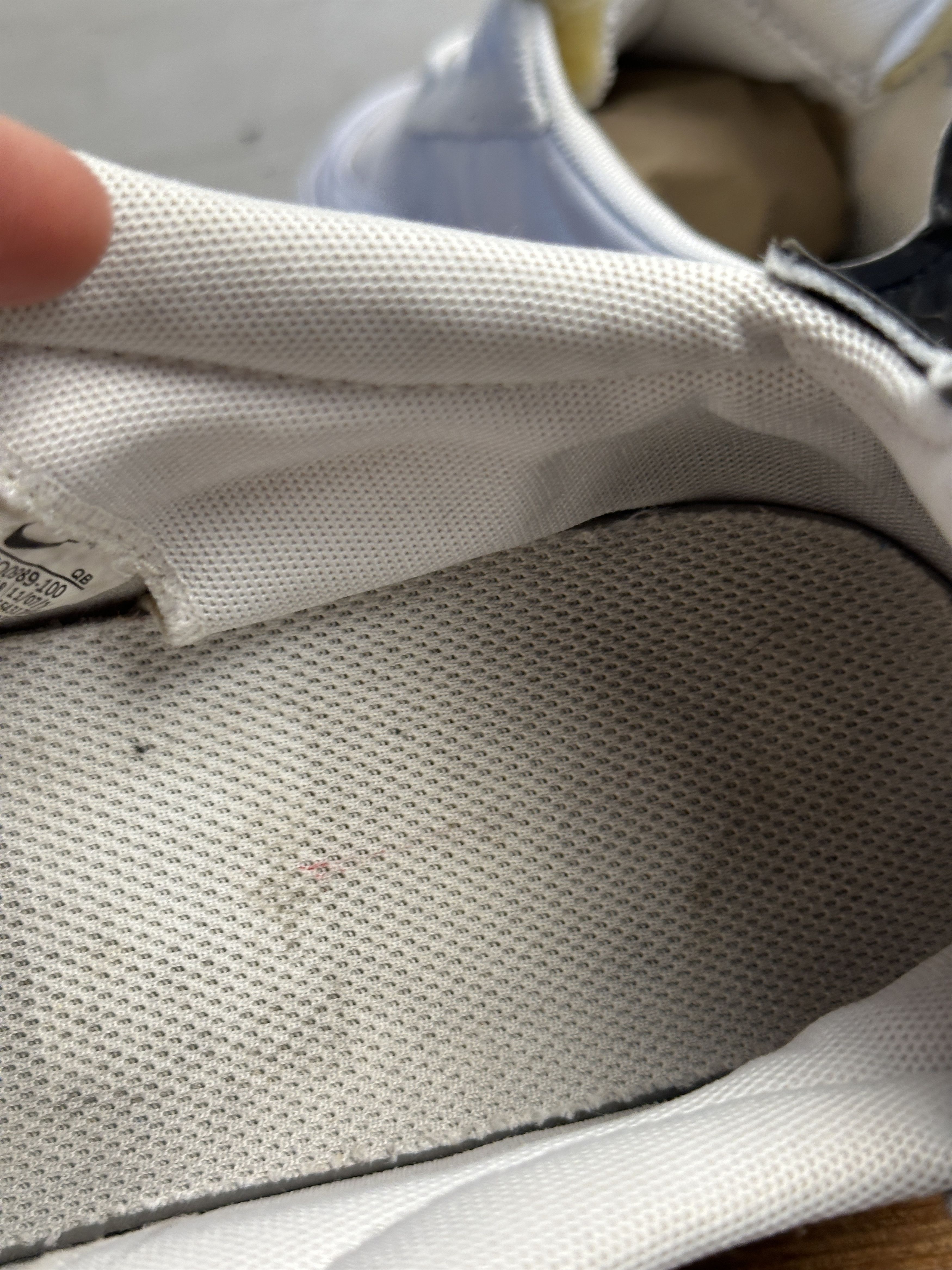 Nike Nike Drop Type Hbr White Sneakers Size US 10 / EU 43 - 7 Thumbnail